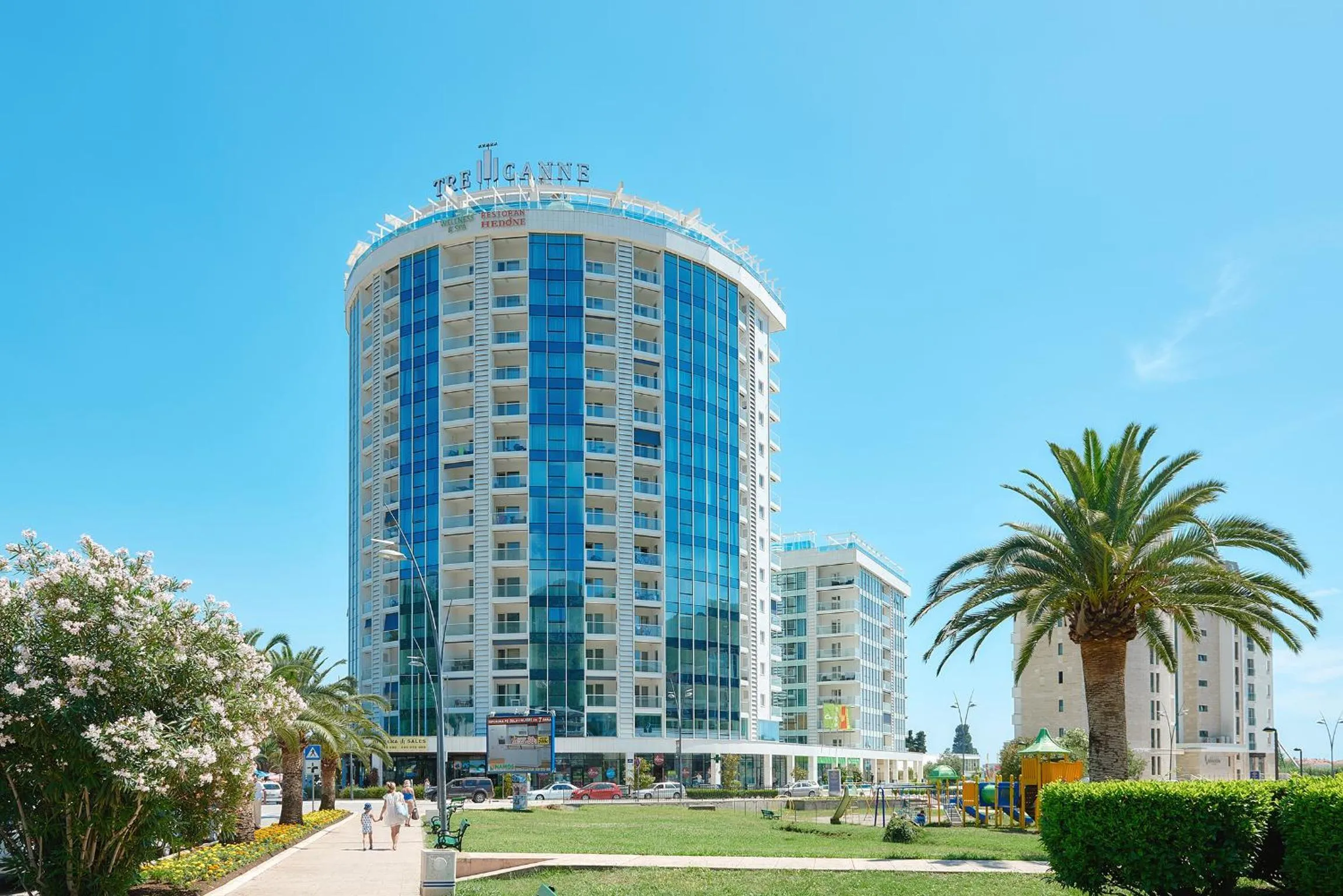 Facade/entrance in Lux Apartments Sunrior