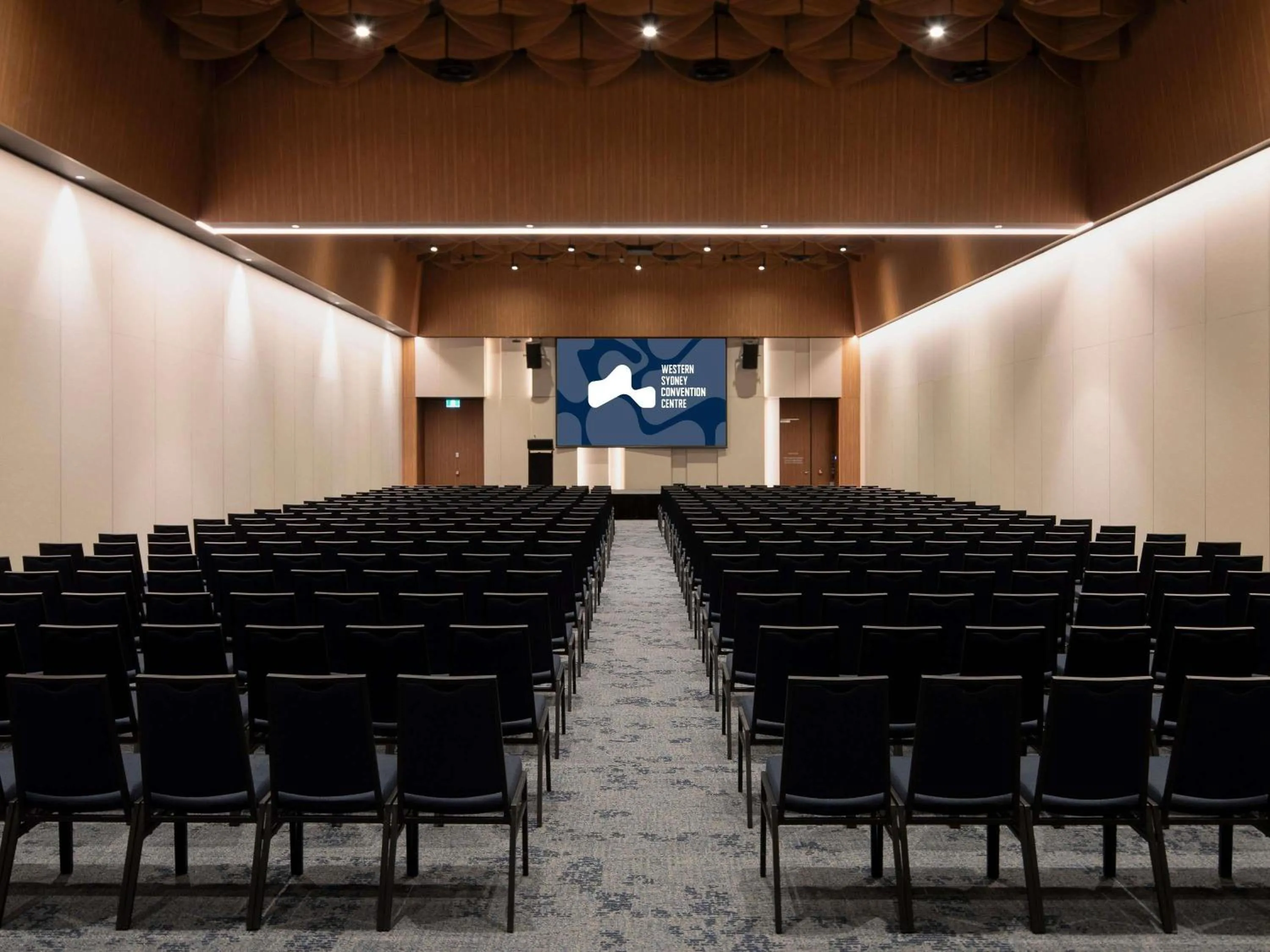 Meeting/conference room in Pullman Sydney Penrith