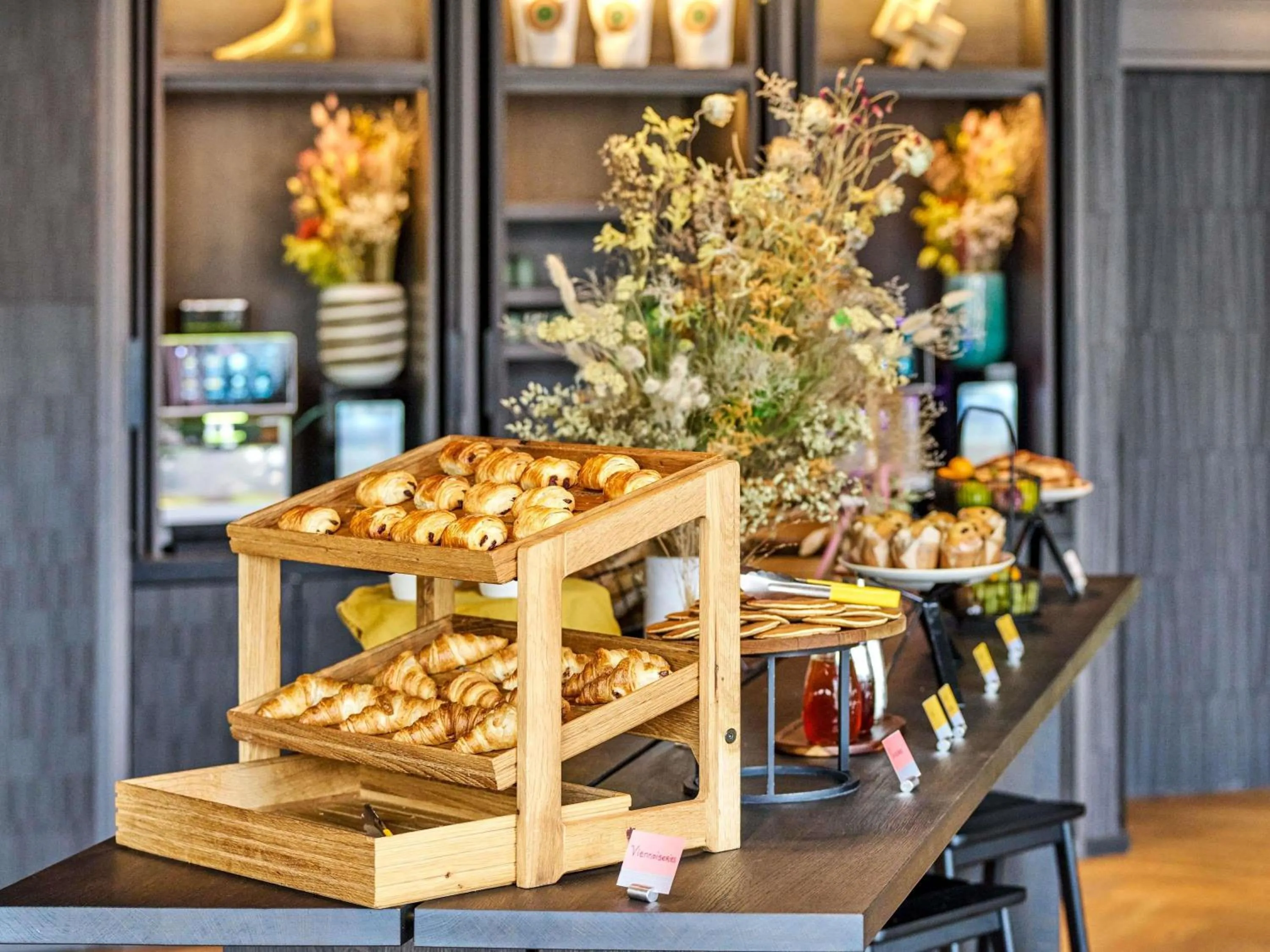 Restaurant/places to eat in TRIBE Lyon Croix Rousse