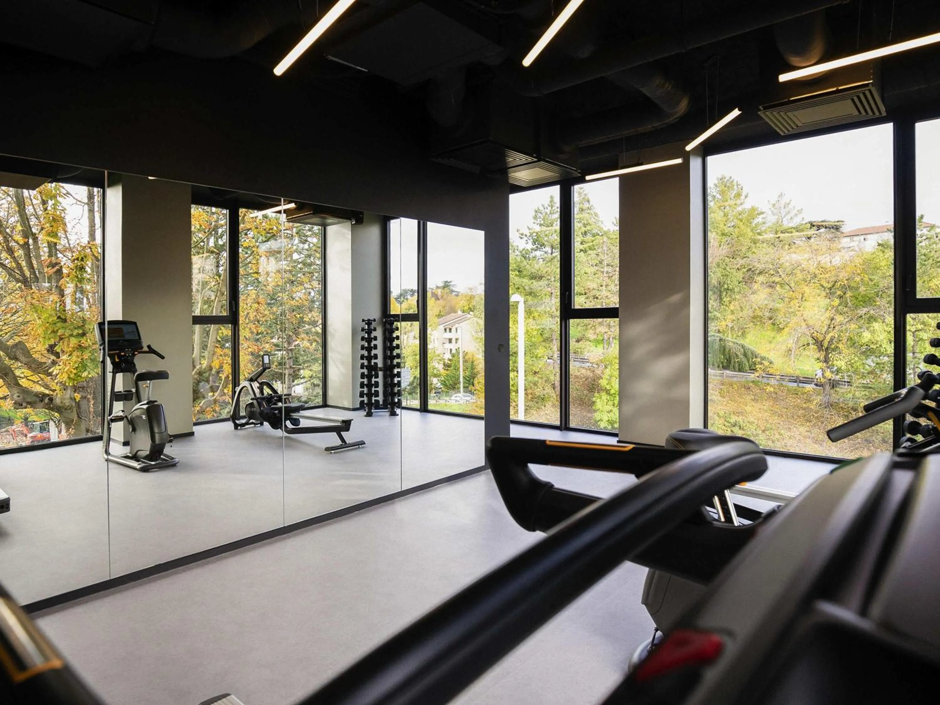 Fitness centre/facilities in TRIBE Lyon Croix Rousse