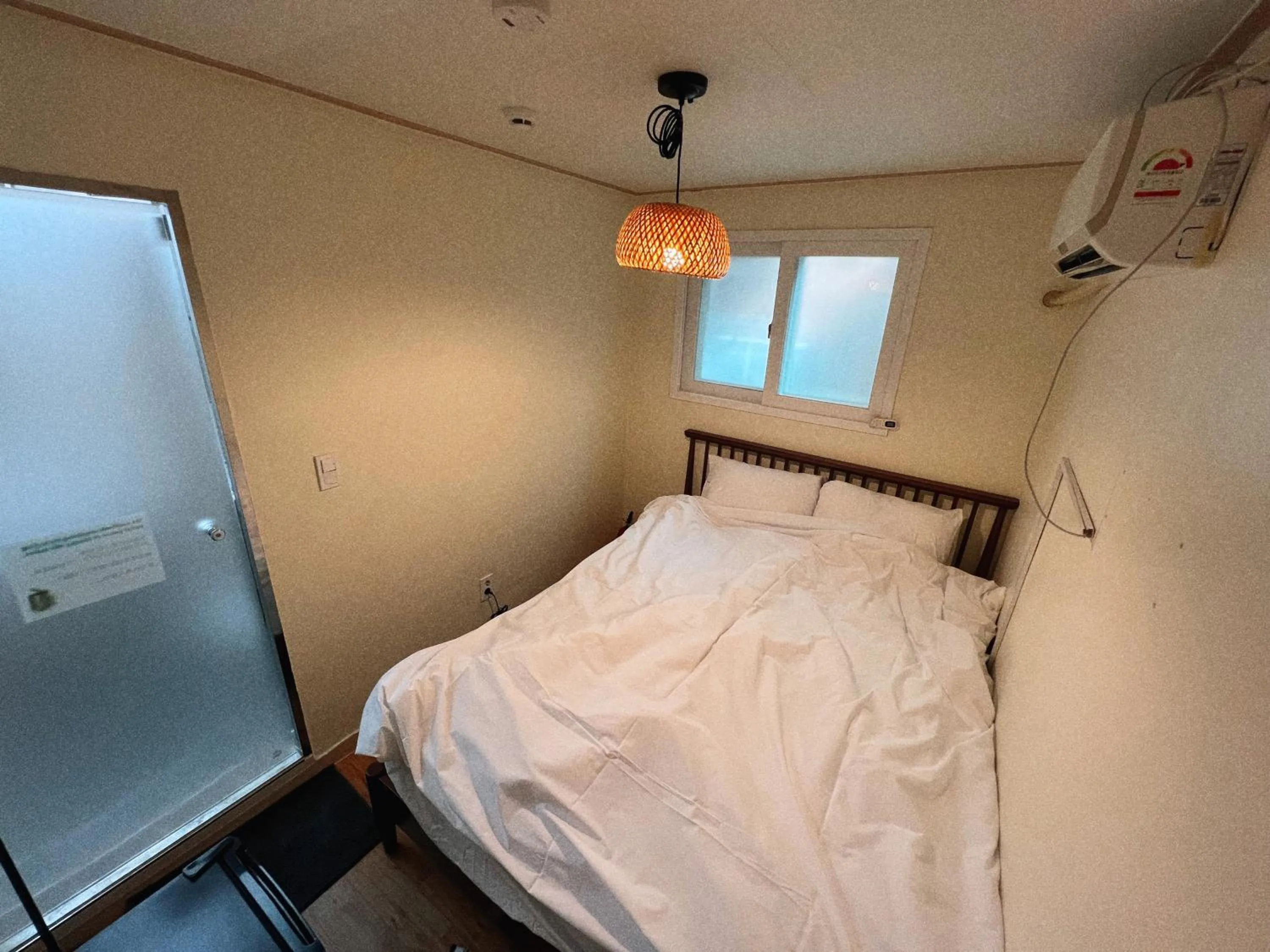 Bedroom, Bed in Jnineguesthouse