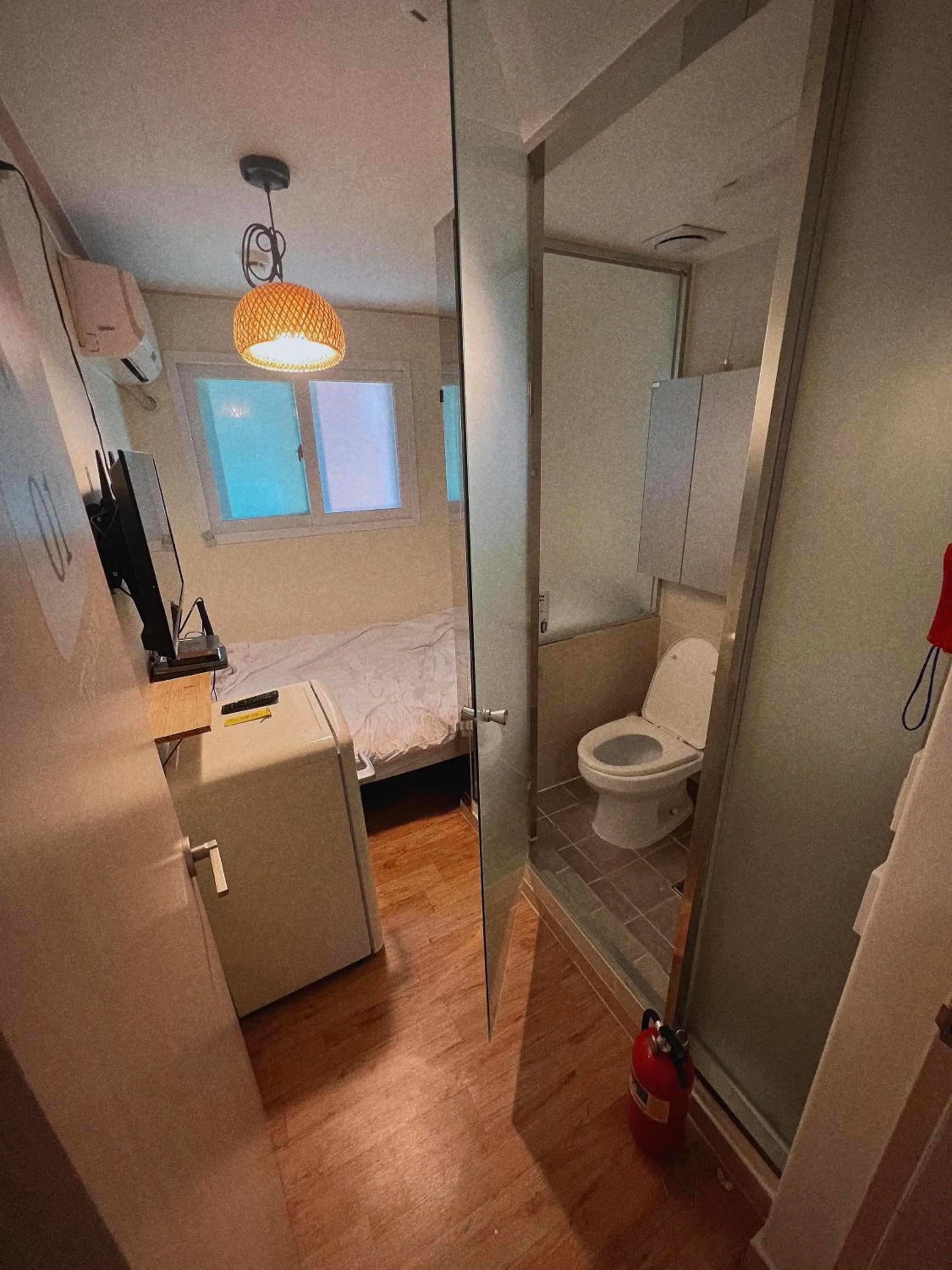 Toilet, Bed in Jnineguesthouse