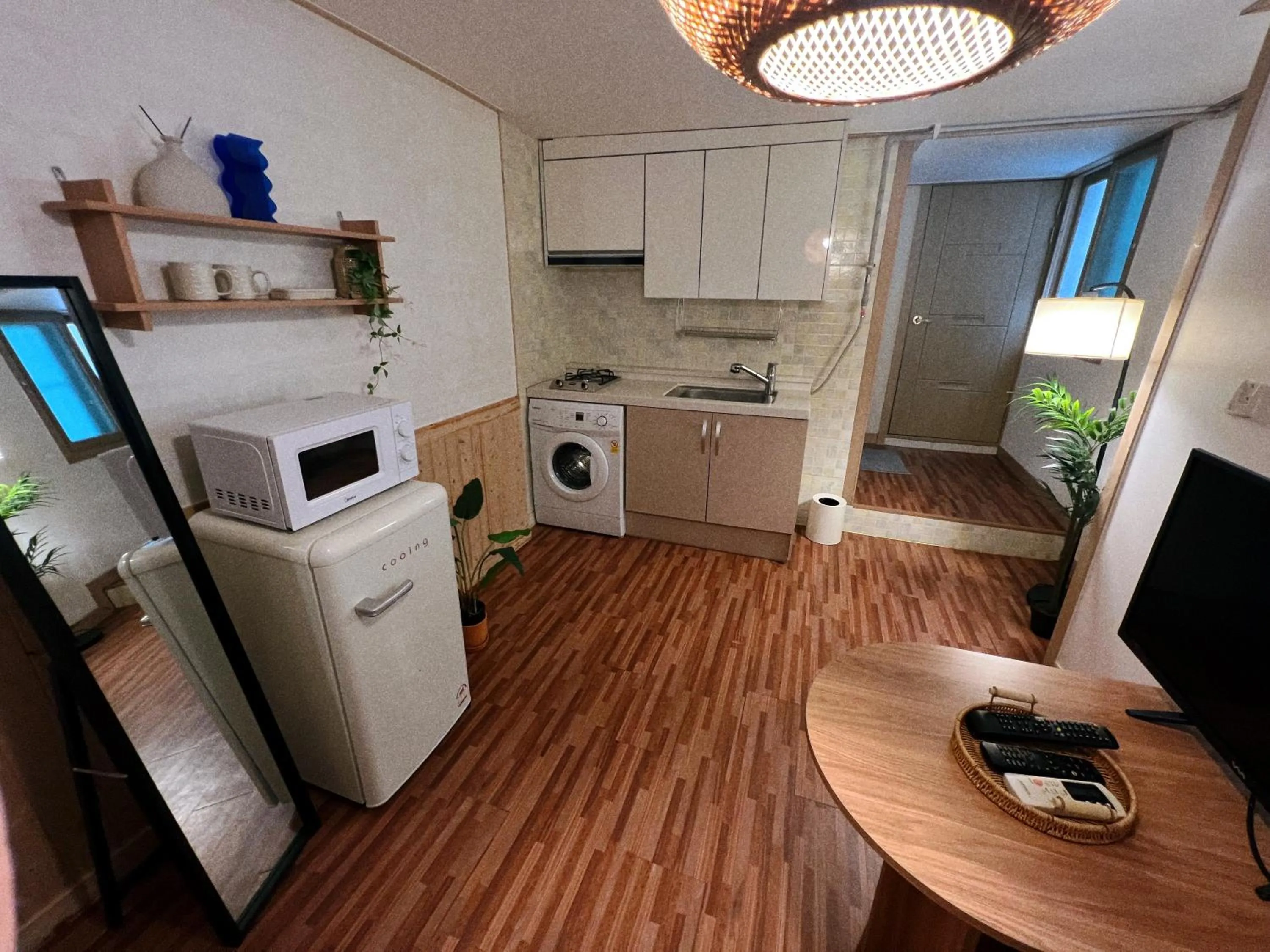 Kitchen or kitchenette in Jnineguesthouse