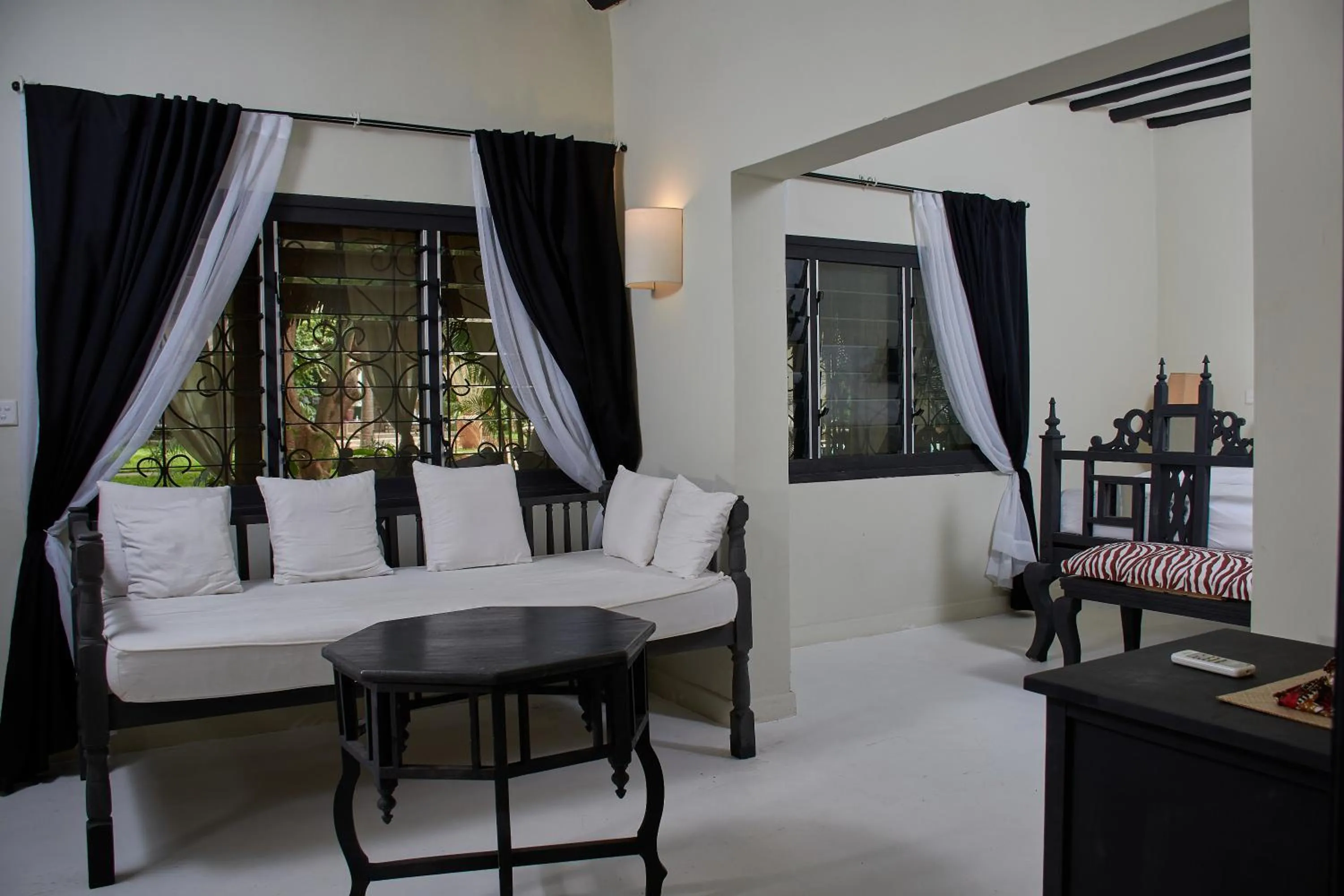 Living room, Bed in Saffron Garden Malindi