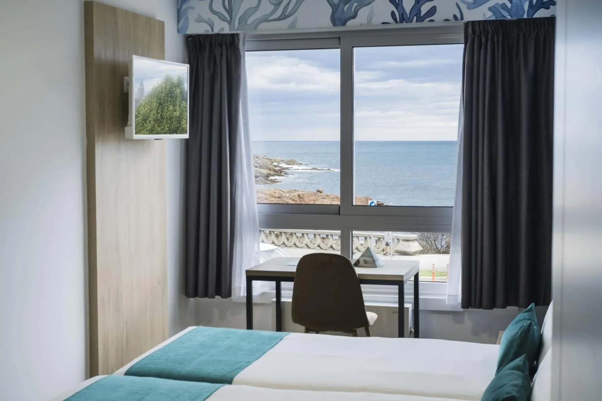 Bed in Hotel Alda Coruñamar