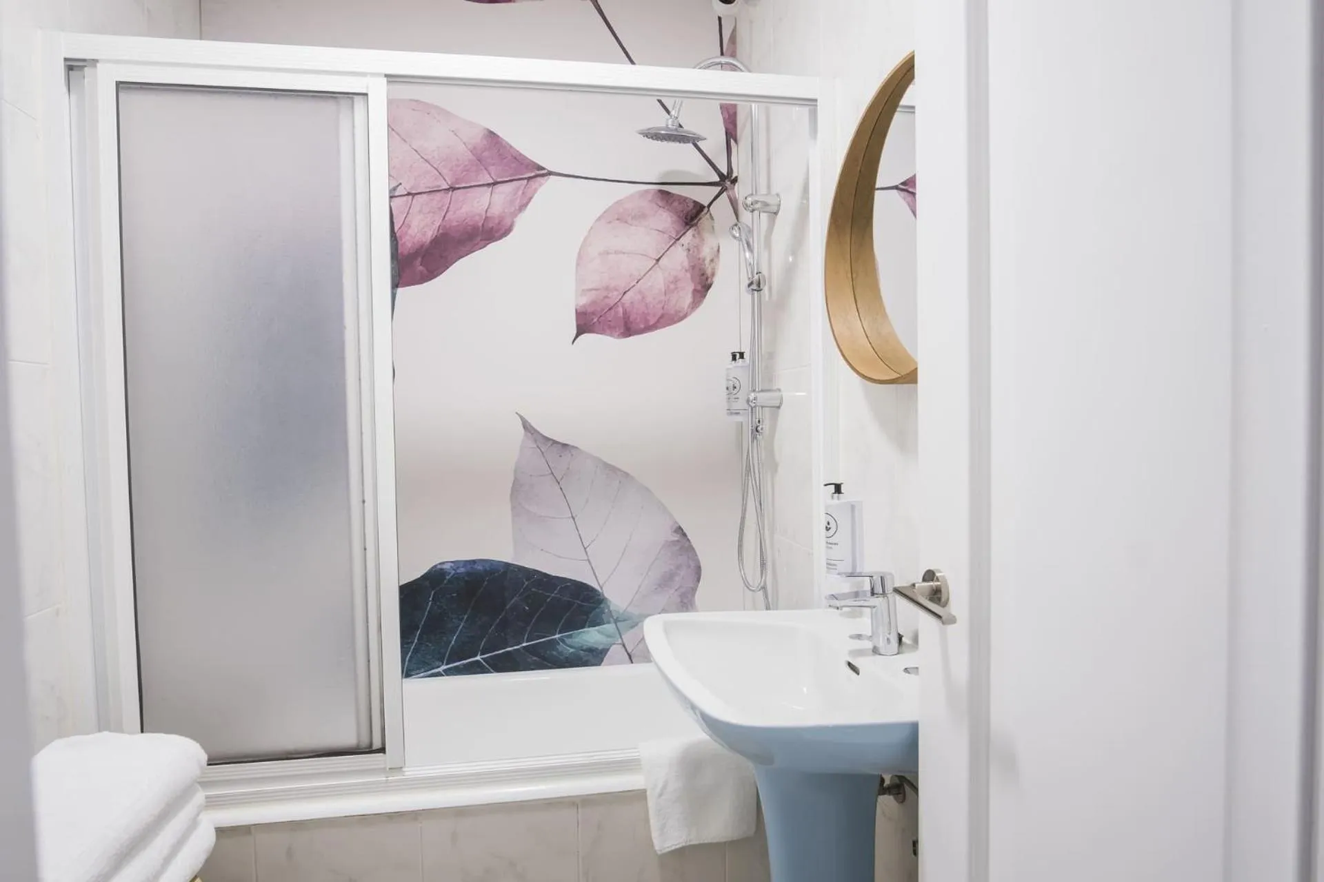 Toilet in Hotel Alda Coruñamar