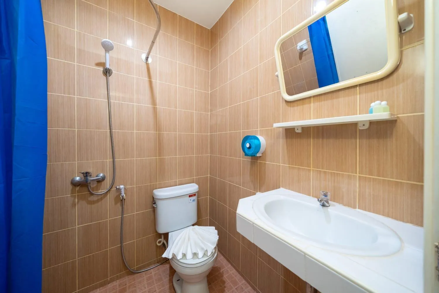 Bathroom in Oceanview Bungalows by EAT