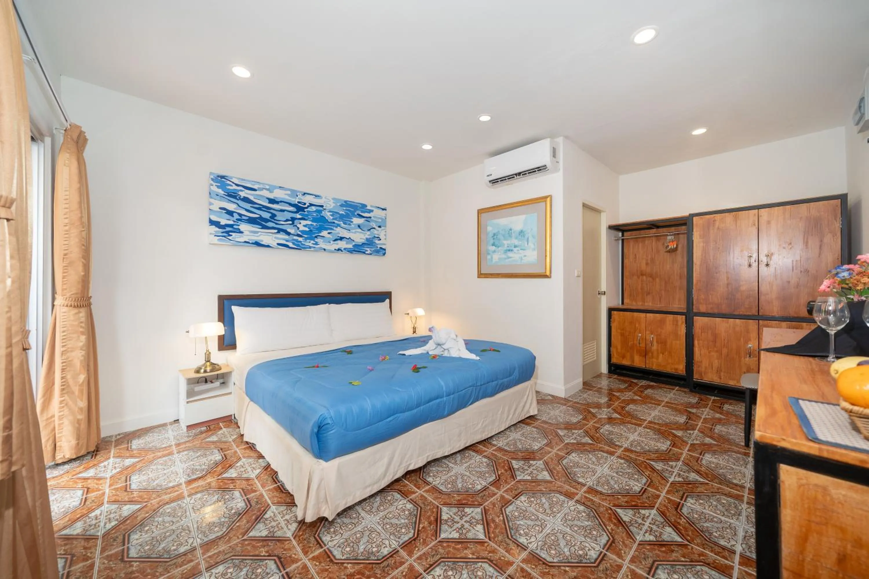 Bed in Oceanview Bungalows by EAT