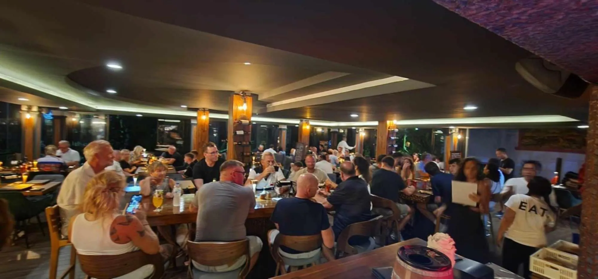 Restaurant/places to eat in Kata Villa Merit Hill Bungalows