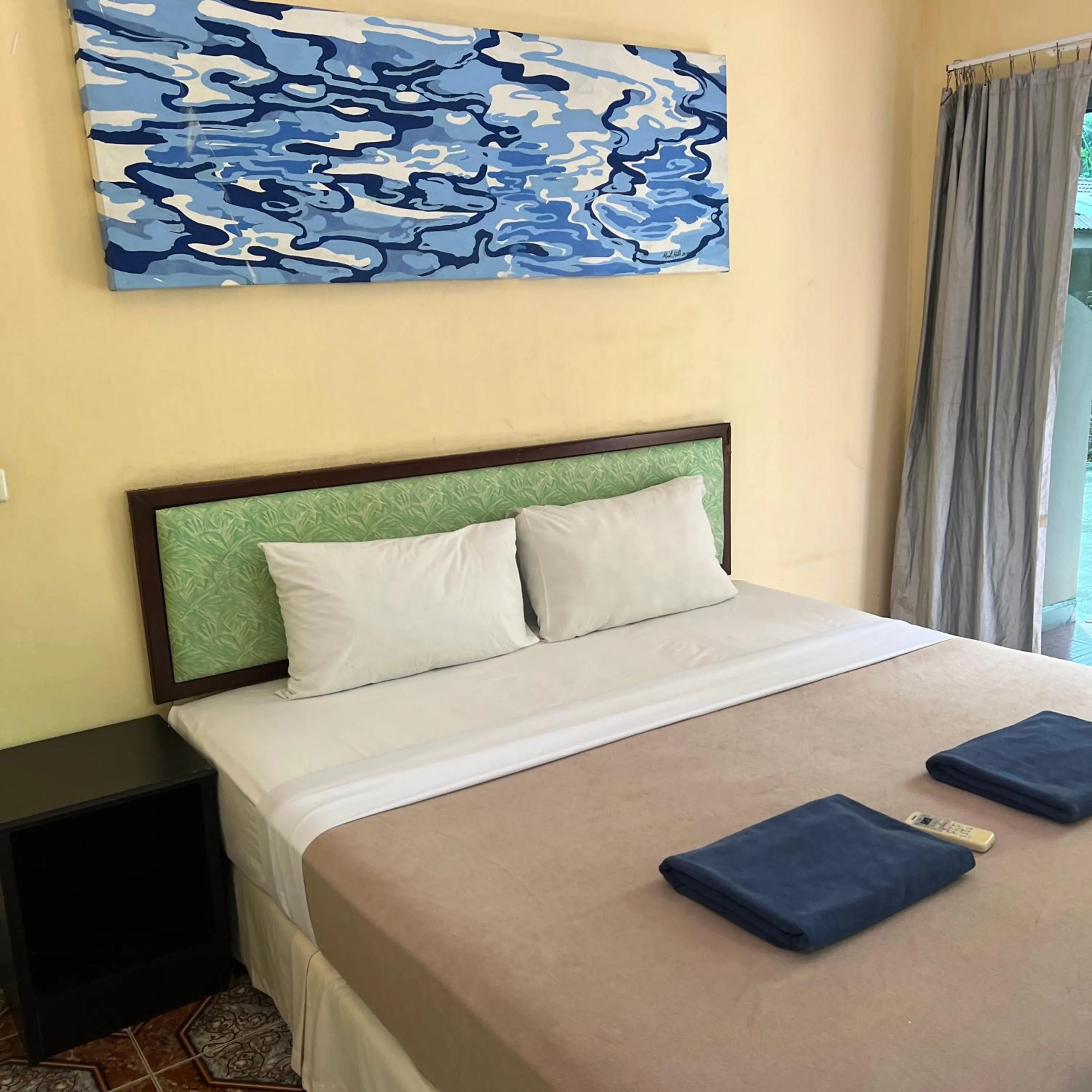 Bedroom, Bed in Kata Villa Merit Hill Bungalows