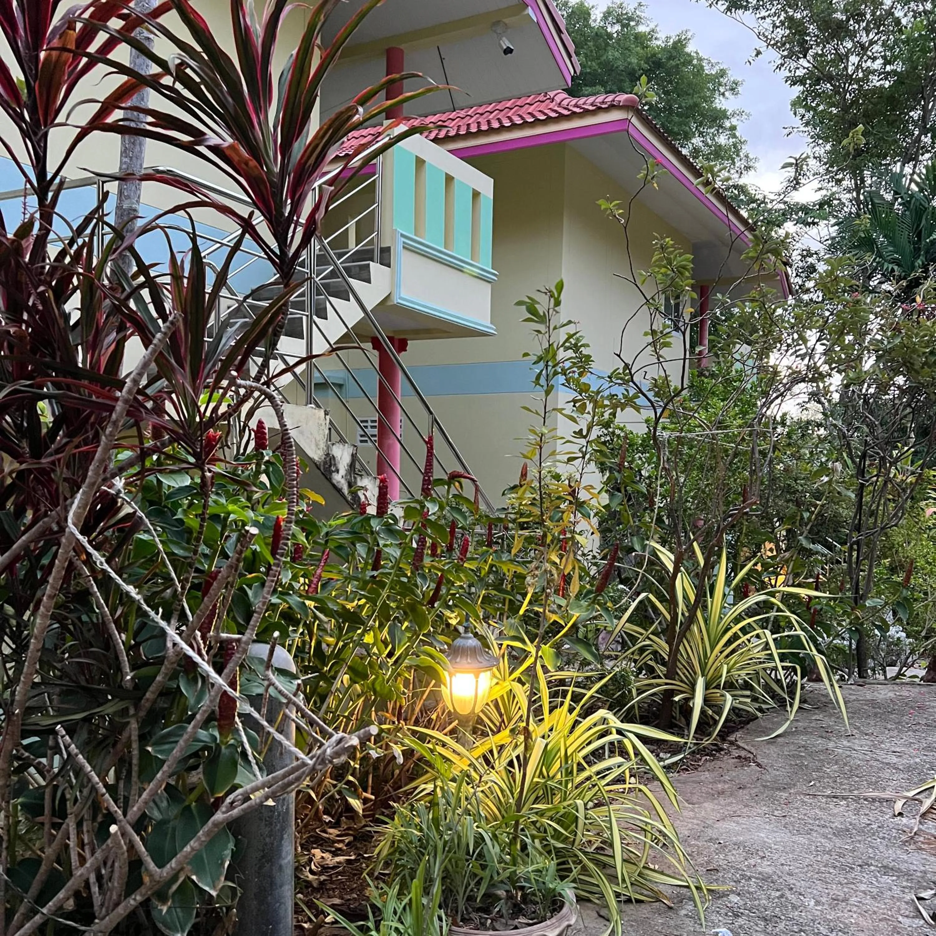 Property building in Kata Villa Merit Hill Bungalows