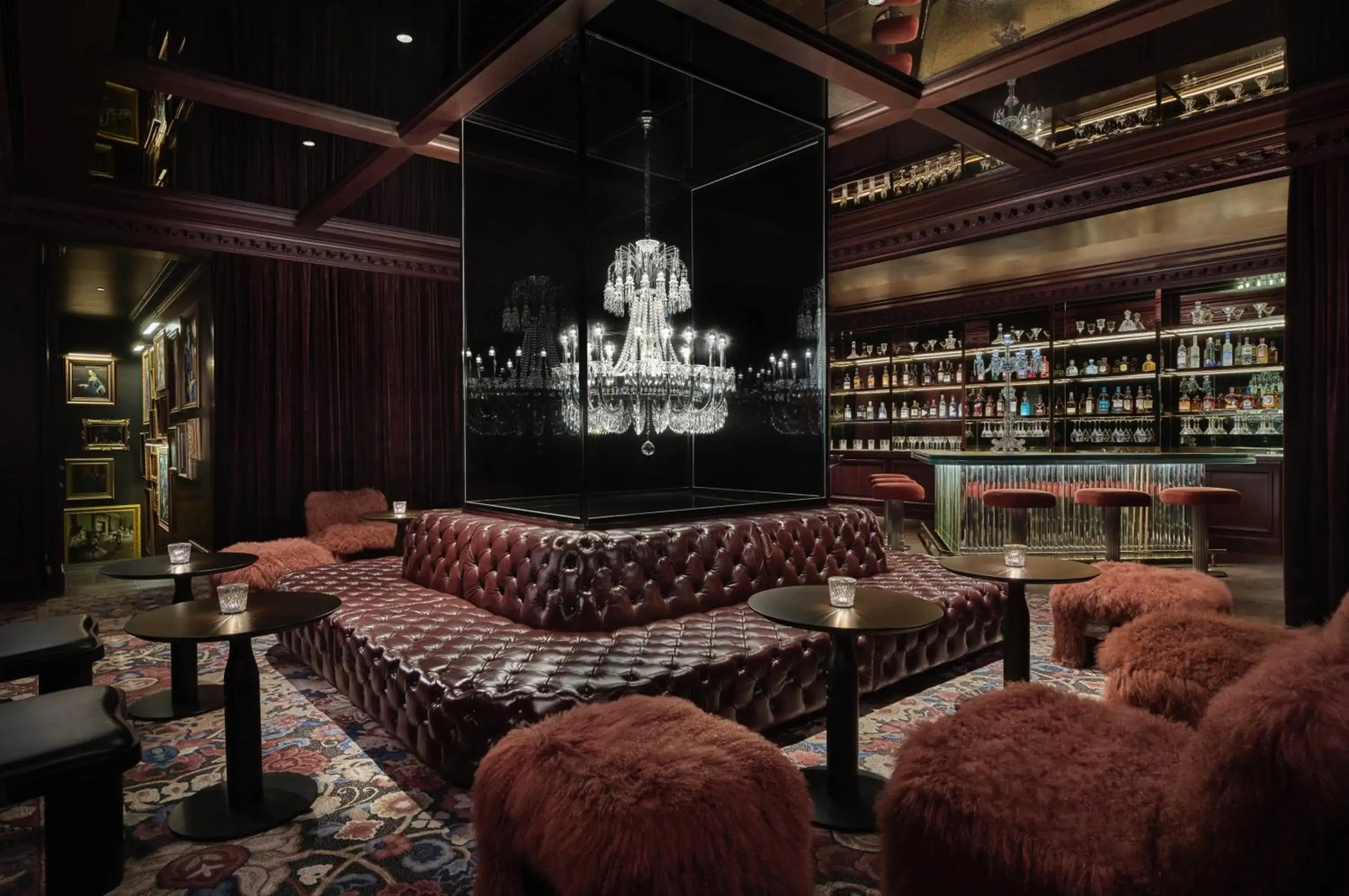 Lounge or bar in Kimpton Qiantan Shanghai by IHG Lounge or bar in Kimpton Qiantan Shanghai by IHG