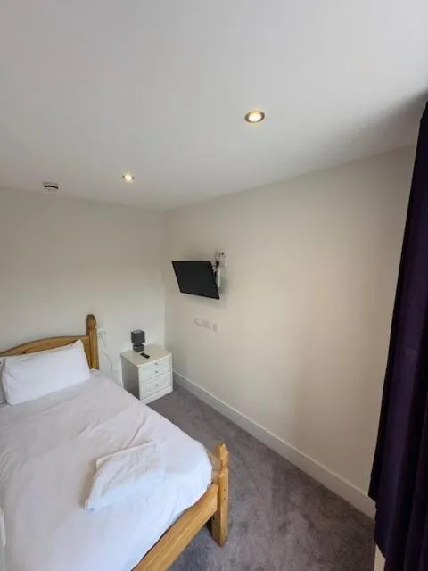 Bed in The White Lion Hotel