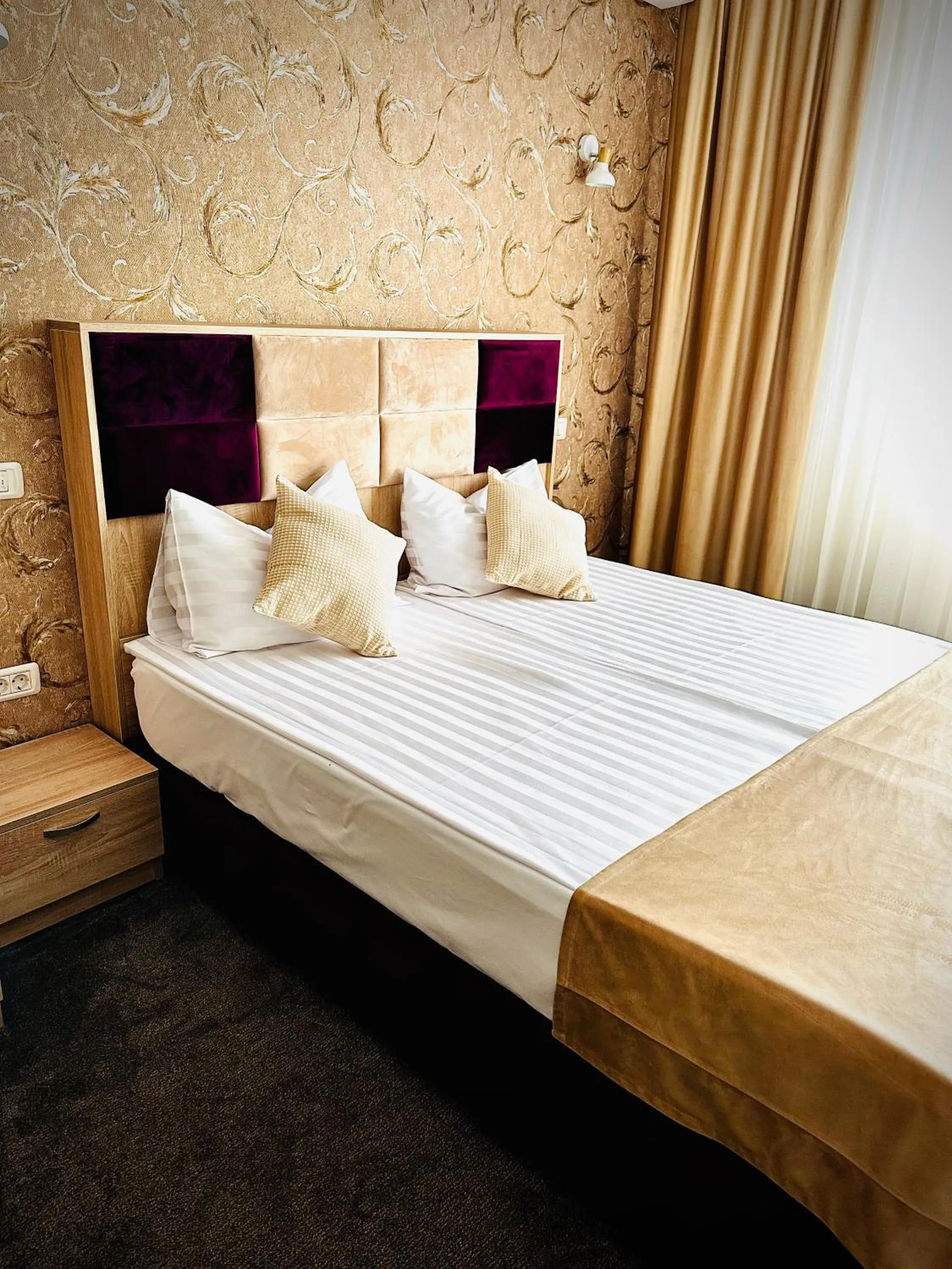 Bed in Cristal Select