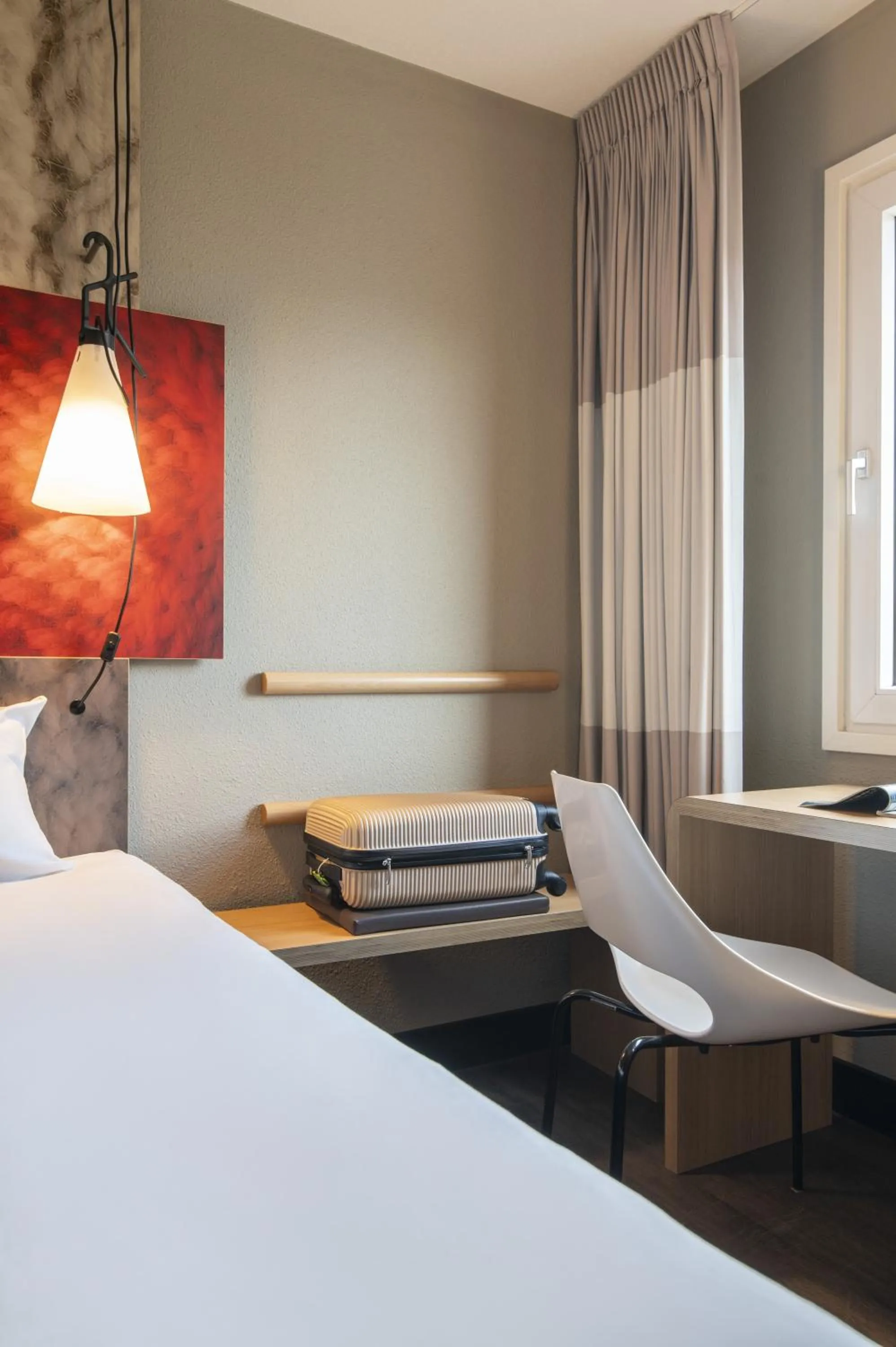 Bedroom, Bed in ibis Amsterdam Centre Stopera