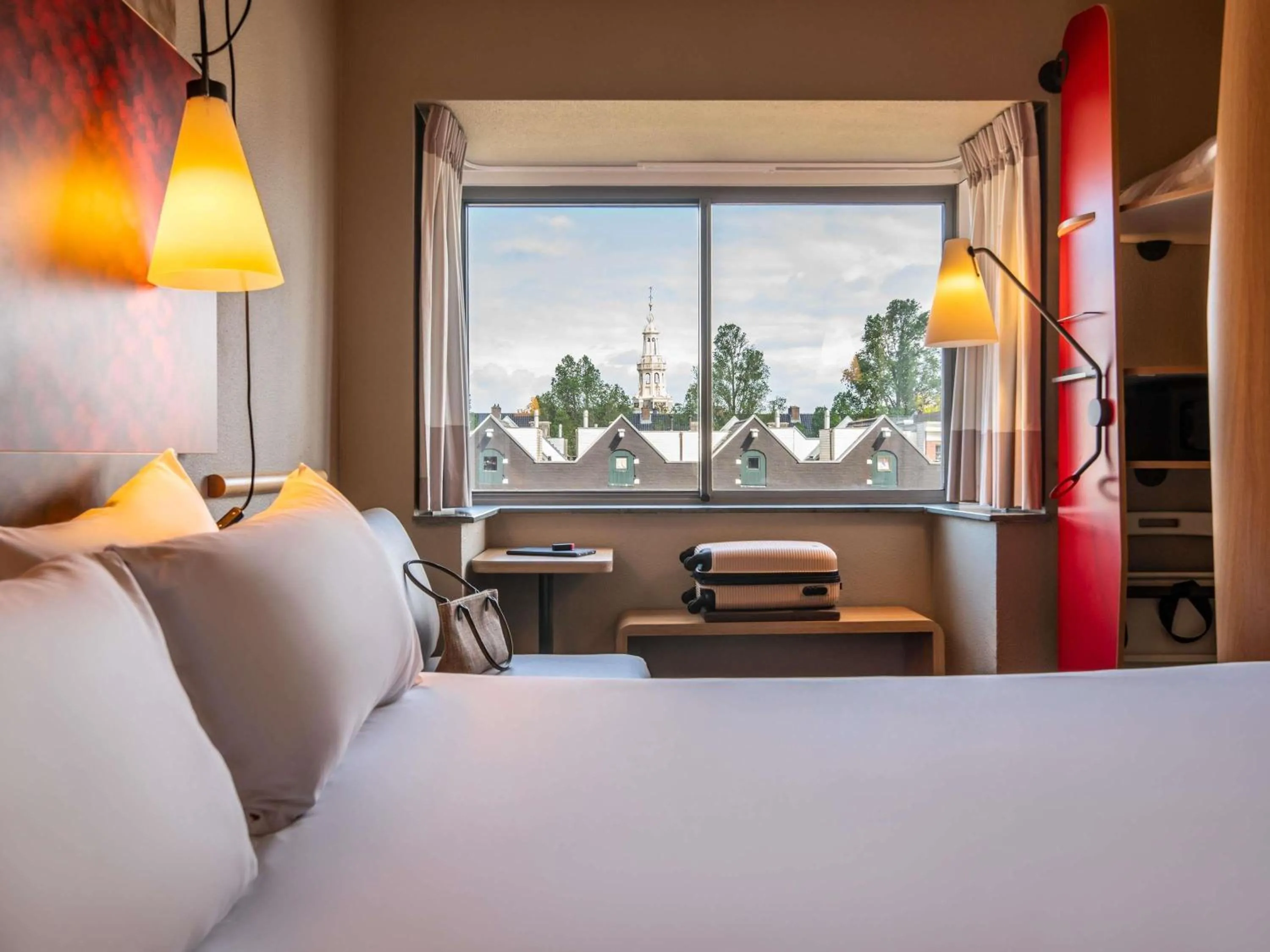 Bedroom, Bed in ibis Amsterdam Centre Stopera