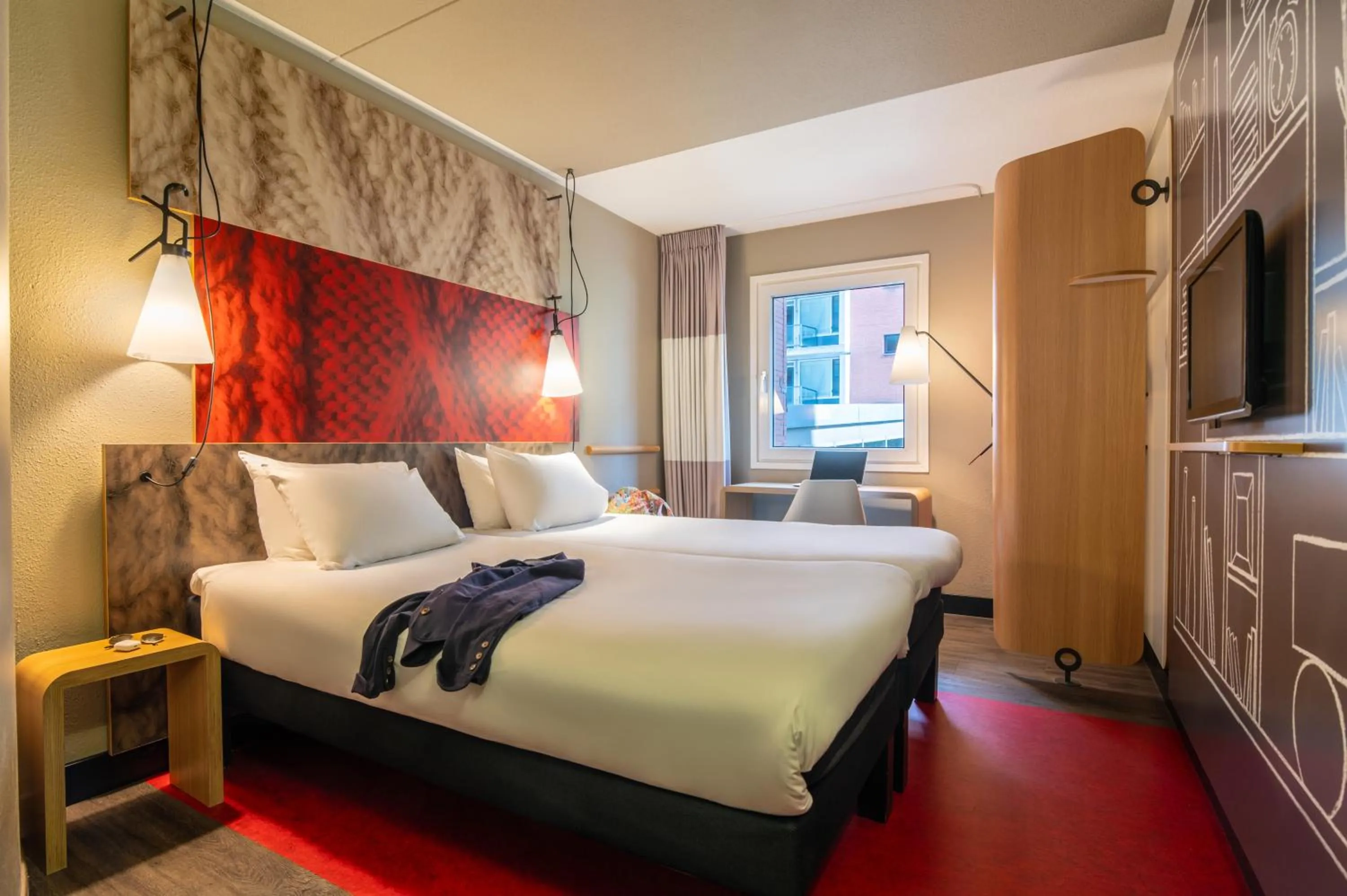 Bedroom, Bed in ibis Amsterdam Centre Stopera