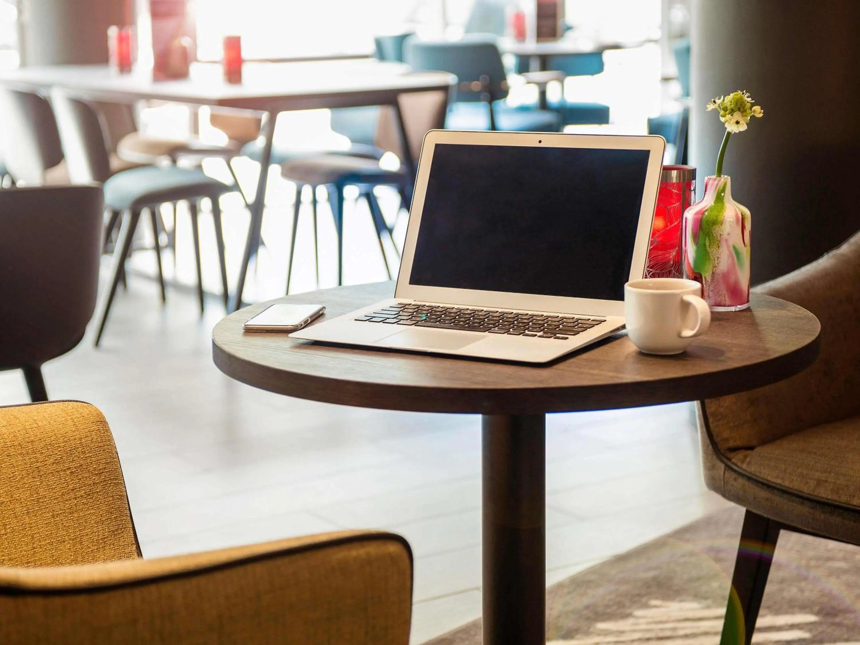 Lounge or bar in ibis Amsterdam Centre Stopera