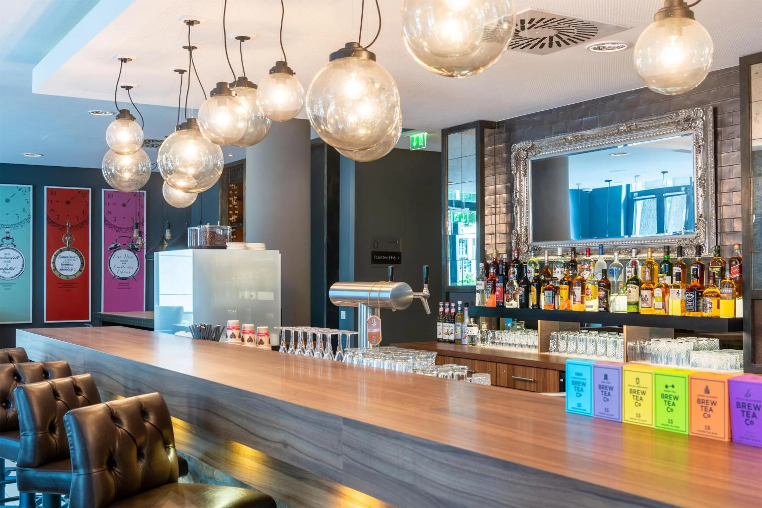 Lounge or bar in Premier Inn Dresden City Centre