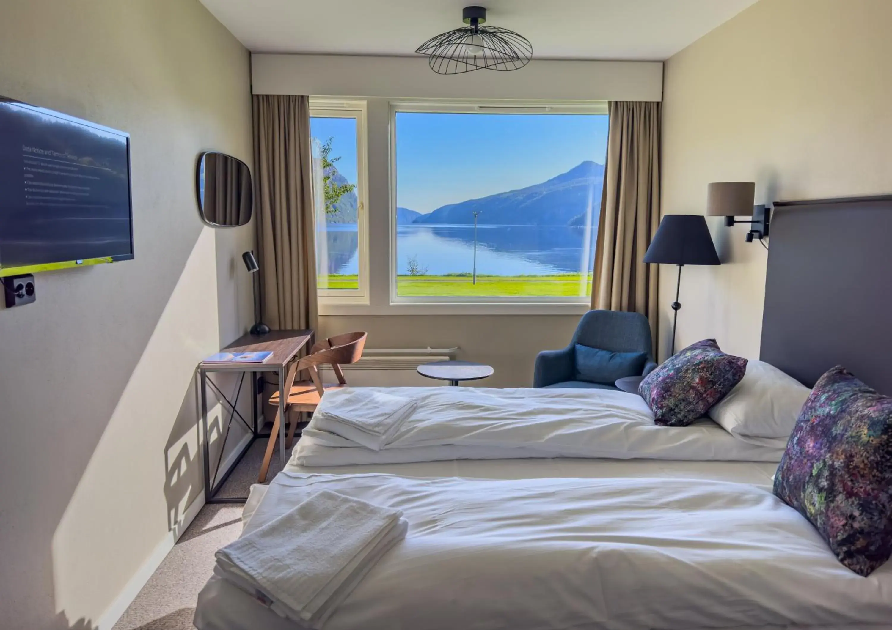 Sirdalsvatnet Hotel in Sirdal Sirdalsvatnet Hotel in Sirdal