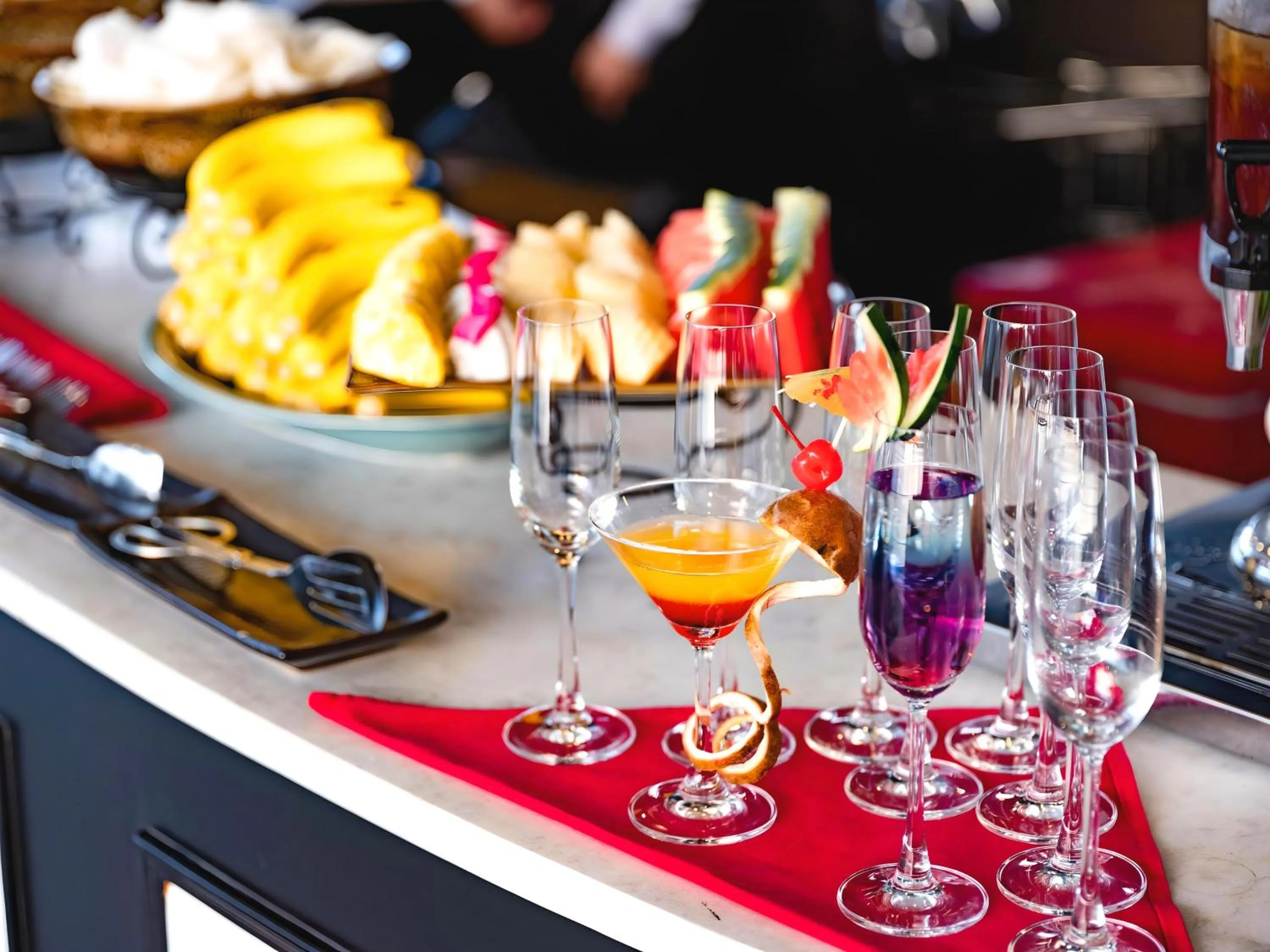 Food and drinks in Le Journey Elegance Cruise