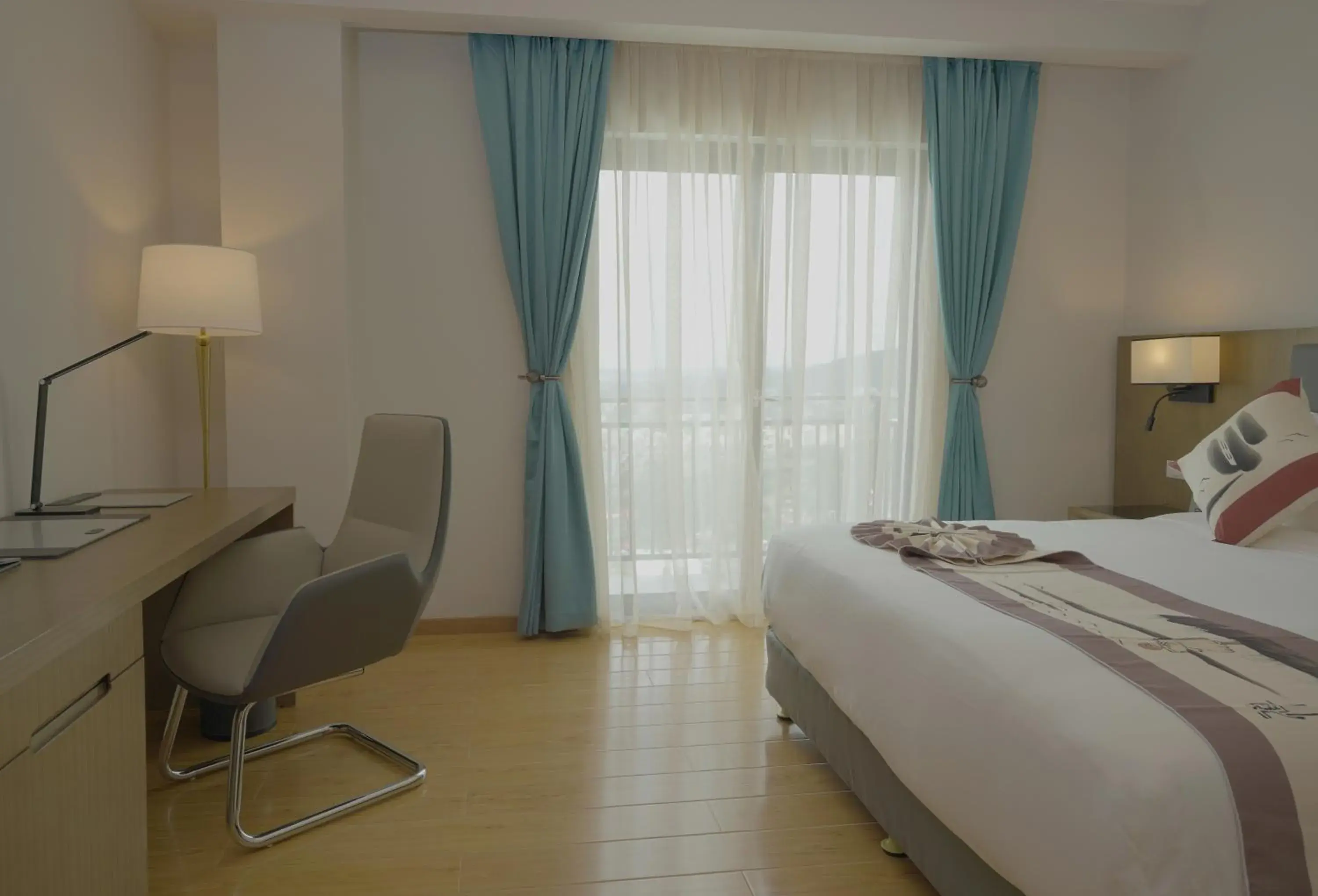 Photo of the whole room, Bed in Stay Easy Plus Hotel Photo of the whole room, Bed in Stay Easy Plus Hotel