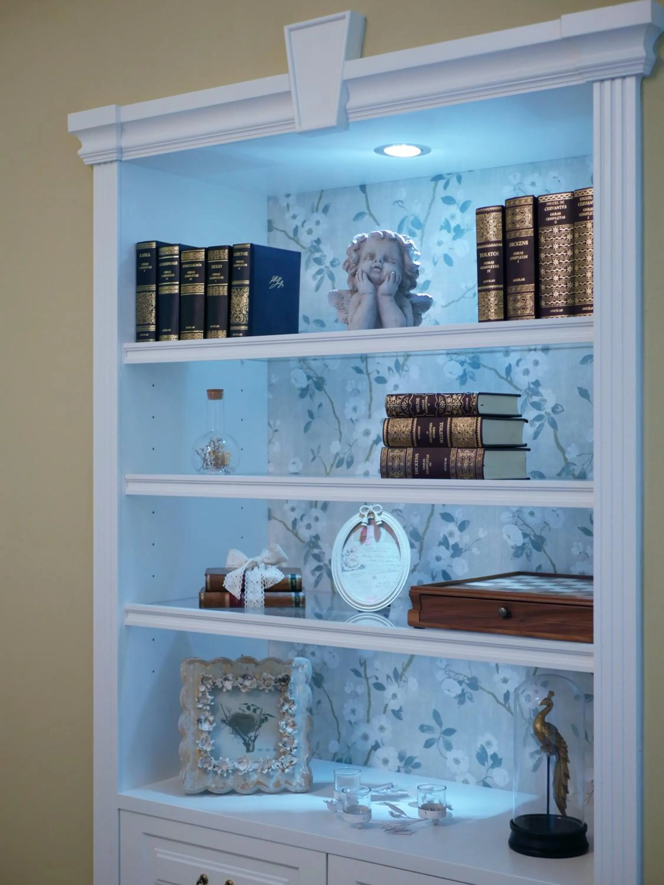 Library in Hotel Boutique iulia 5 Estrellas