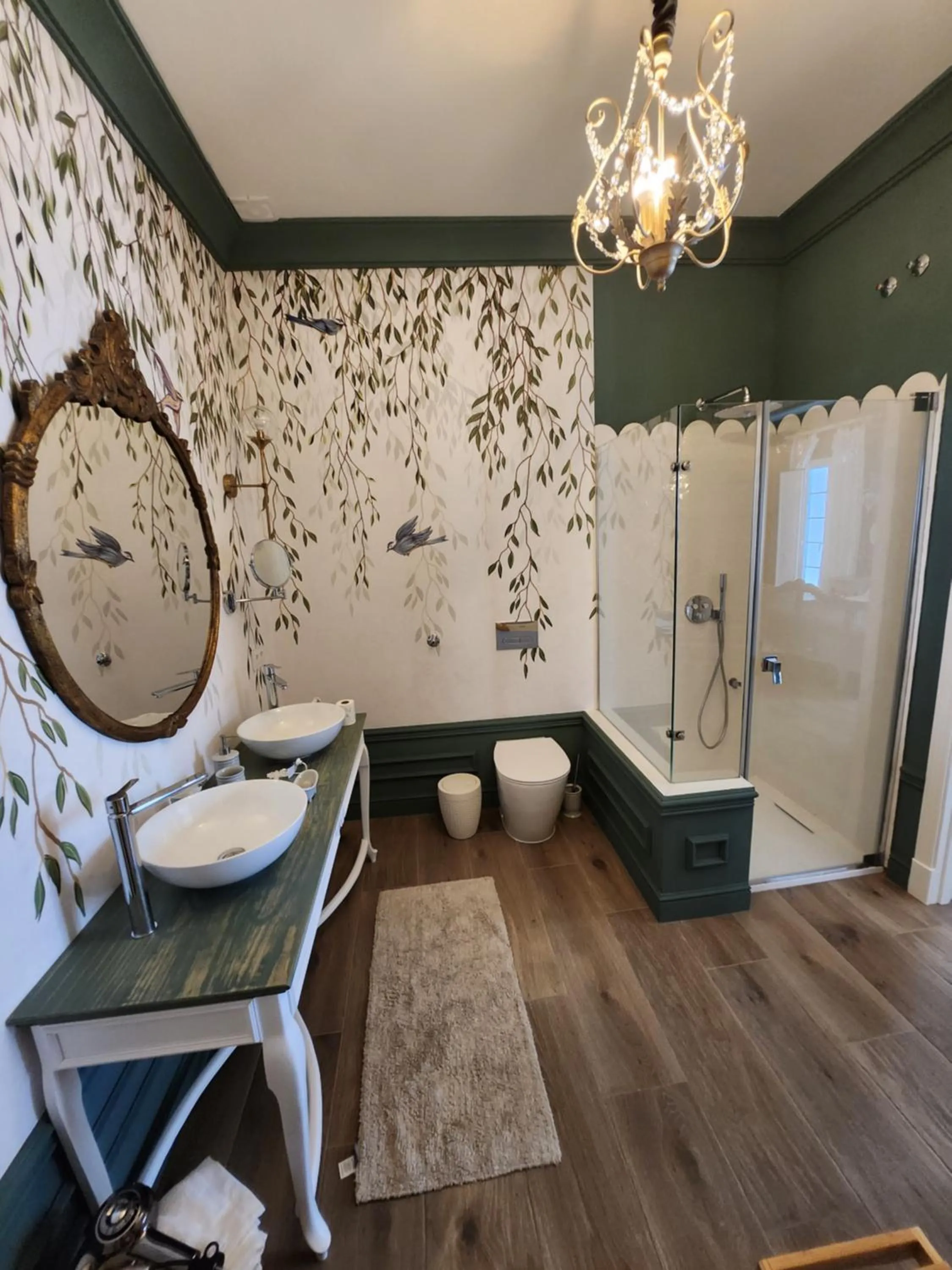 Shower in Hotel Boutique iulia 5 Estrellas