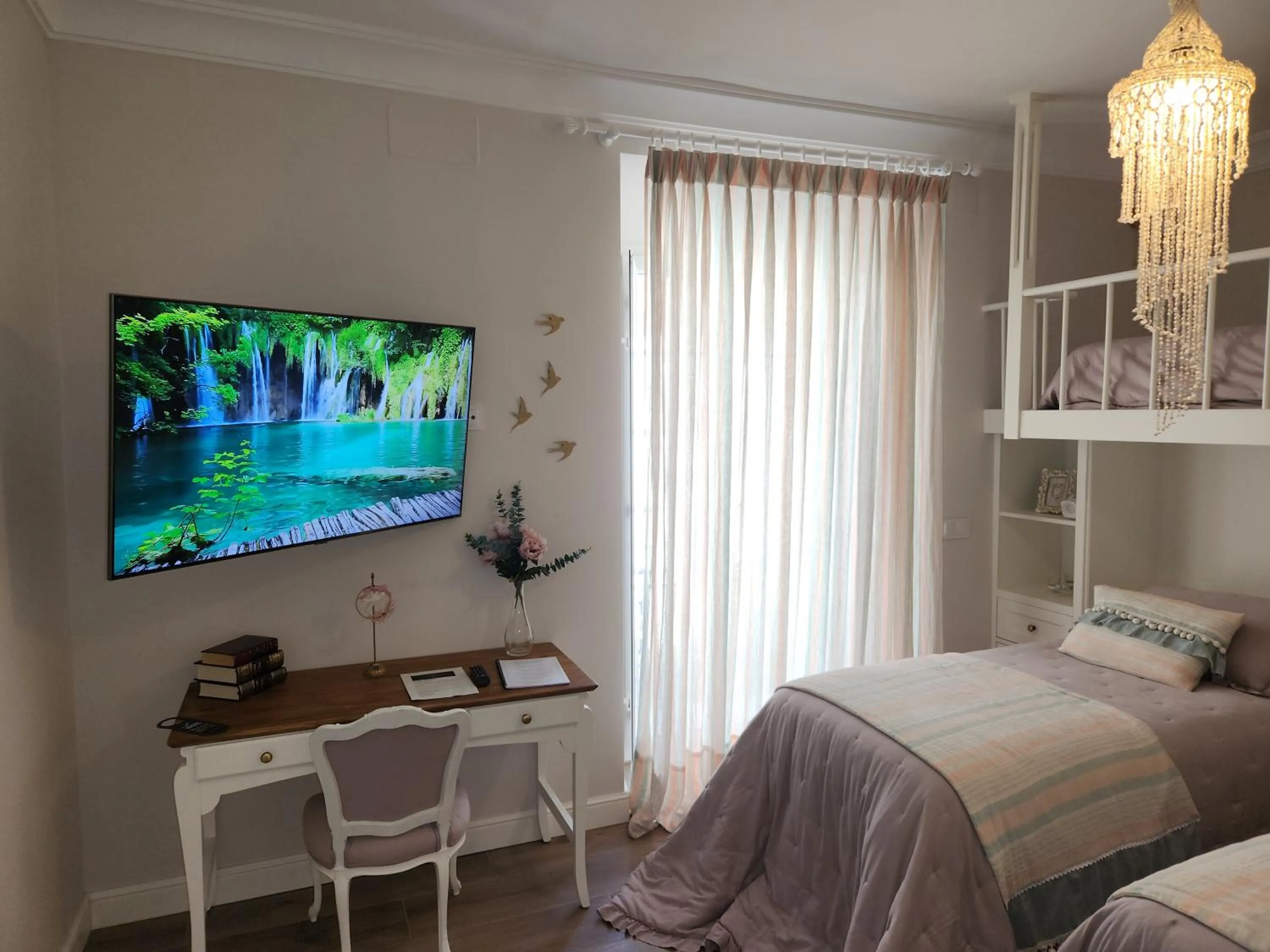 TV and multimedia, Bed in Hotel Boutique iulia 5 Estrellas