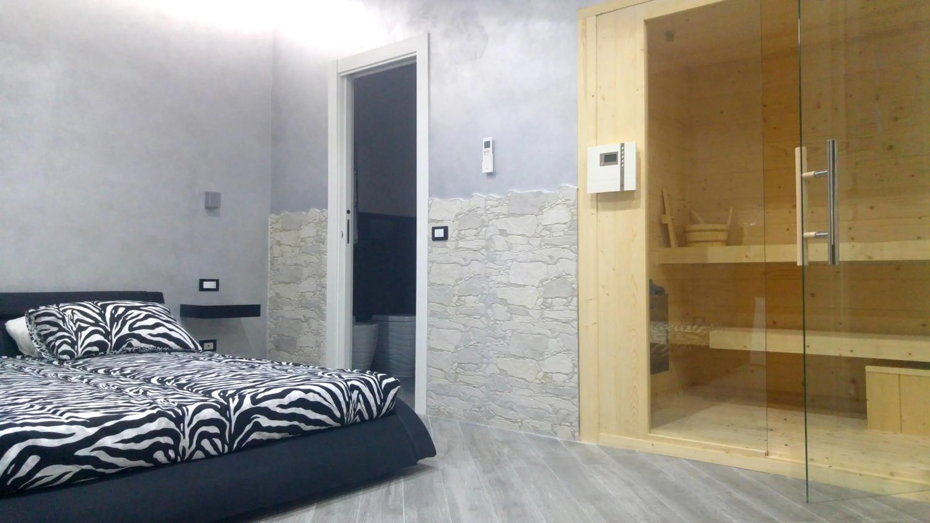 Sauna, Bed in Excellence Suite