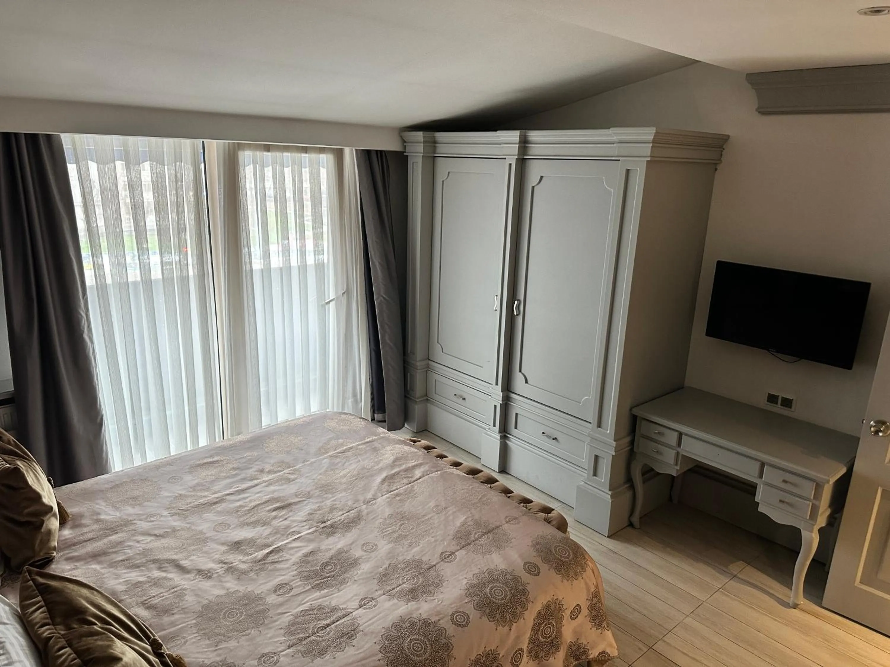 Bed in Aly Port Hotel