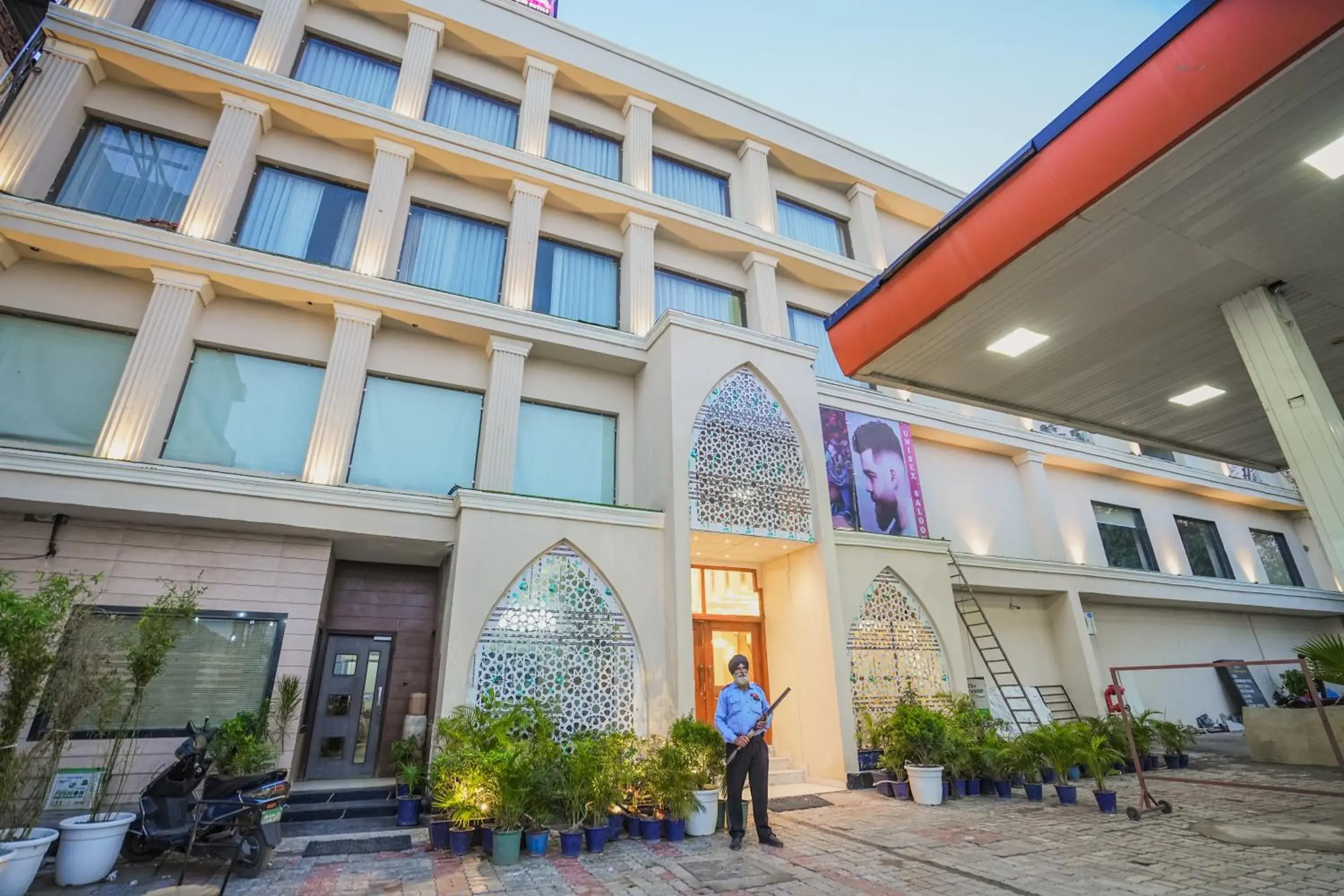 Property building in Hotel Escala By Levelup Property building in Hotel Escala By Levelup