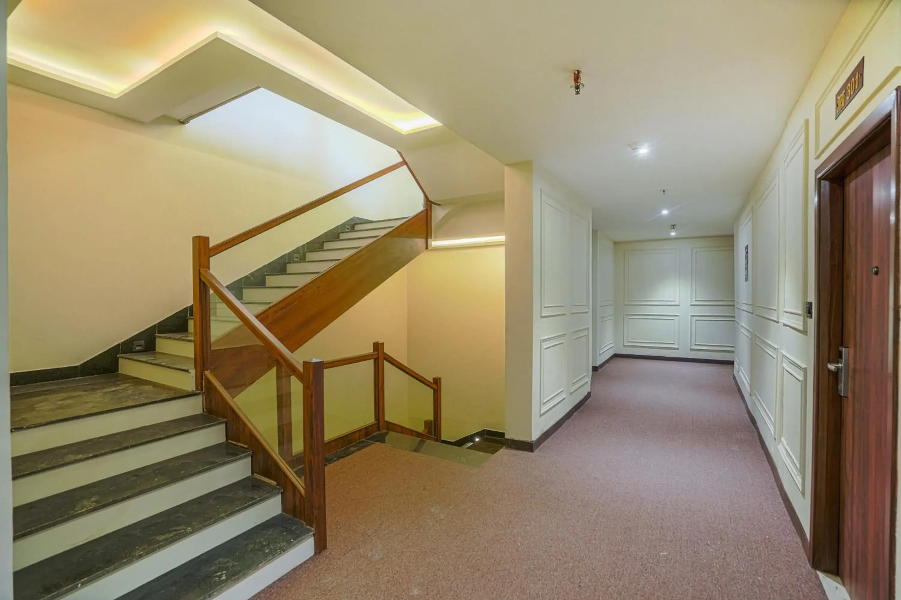 Lobby or reception in Hotel Escala By Levelup Lobby or reception in Hotel Escala By Levelup