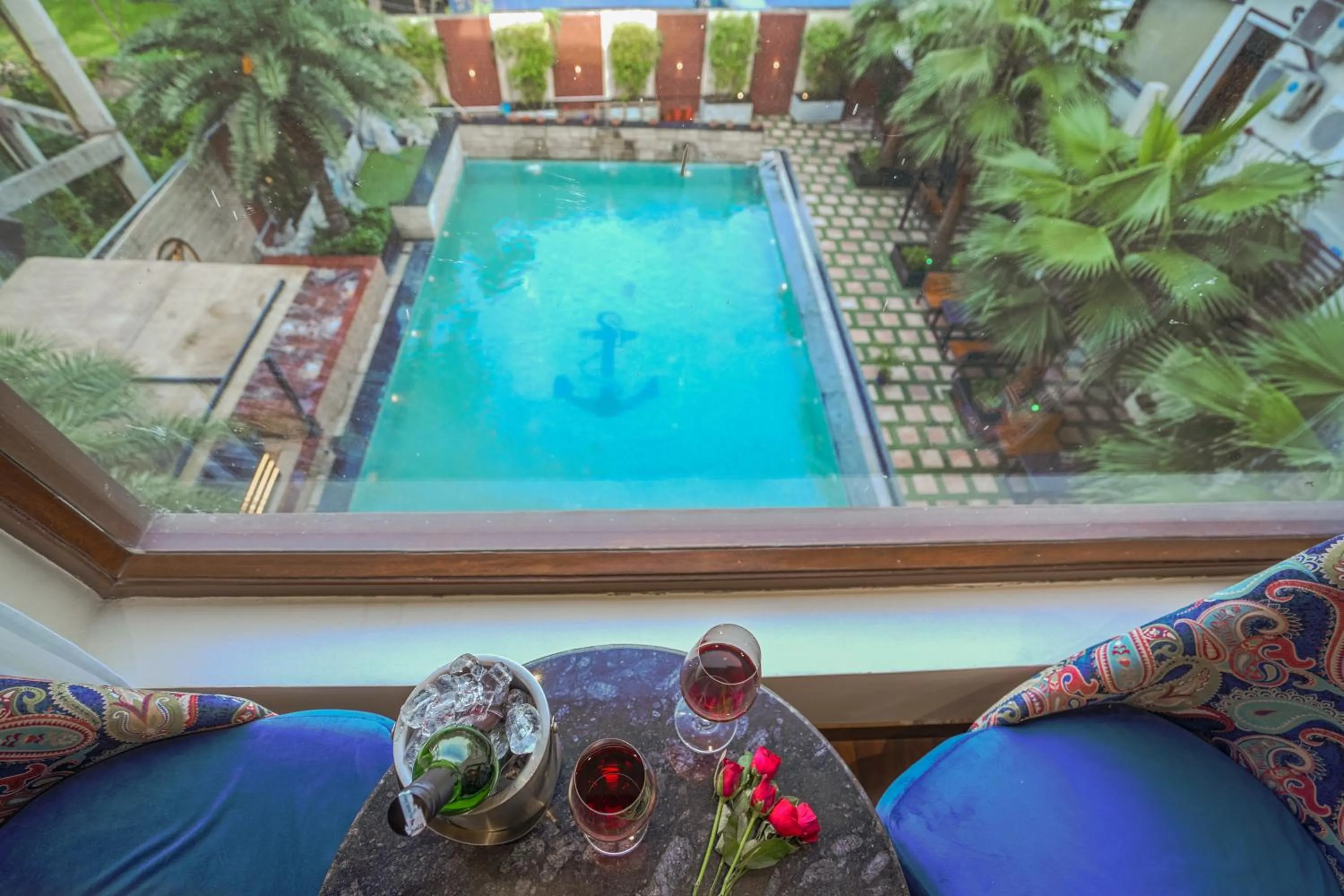 Pool view in Hotel Escala By Levelup