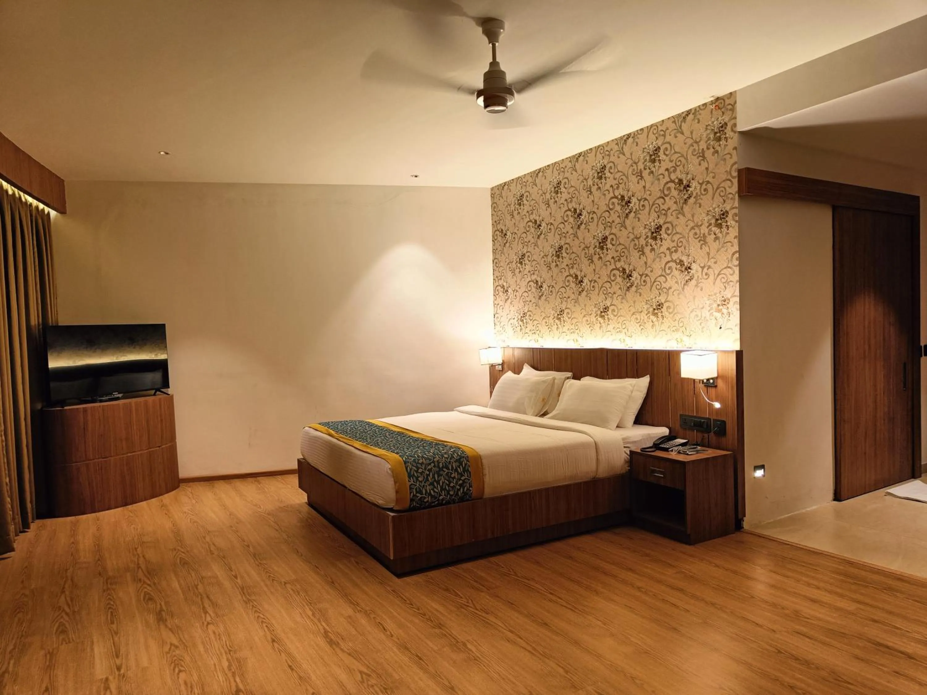 Bed in Hotel Sky Sierra Wayanad