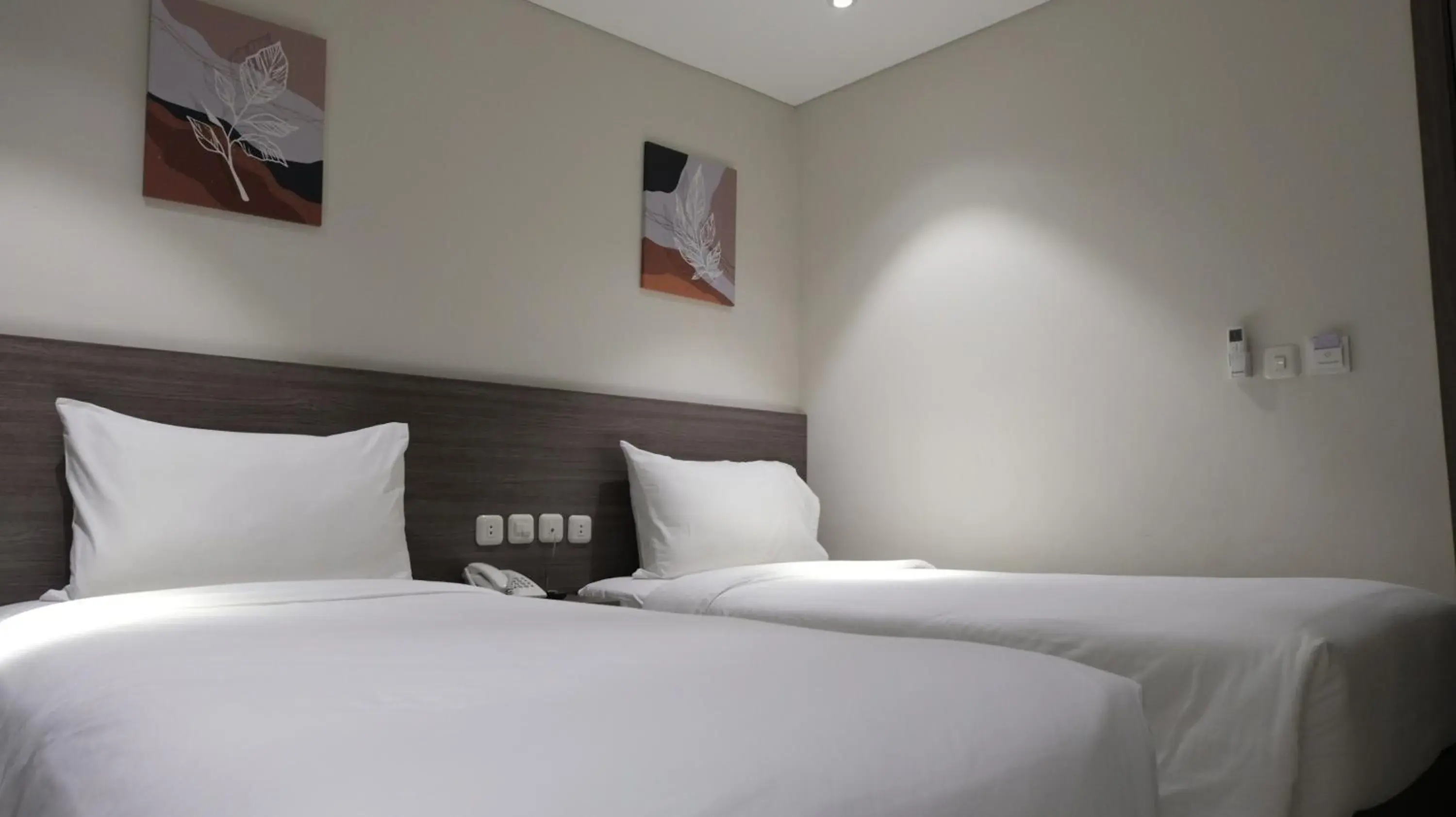 Bed in Lun Hotel Manado Bed in Lun Hotel Manado