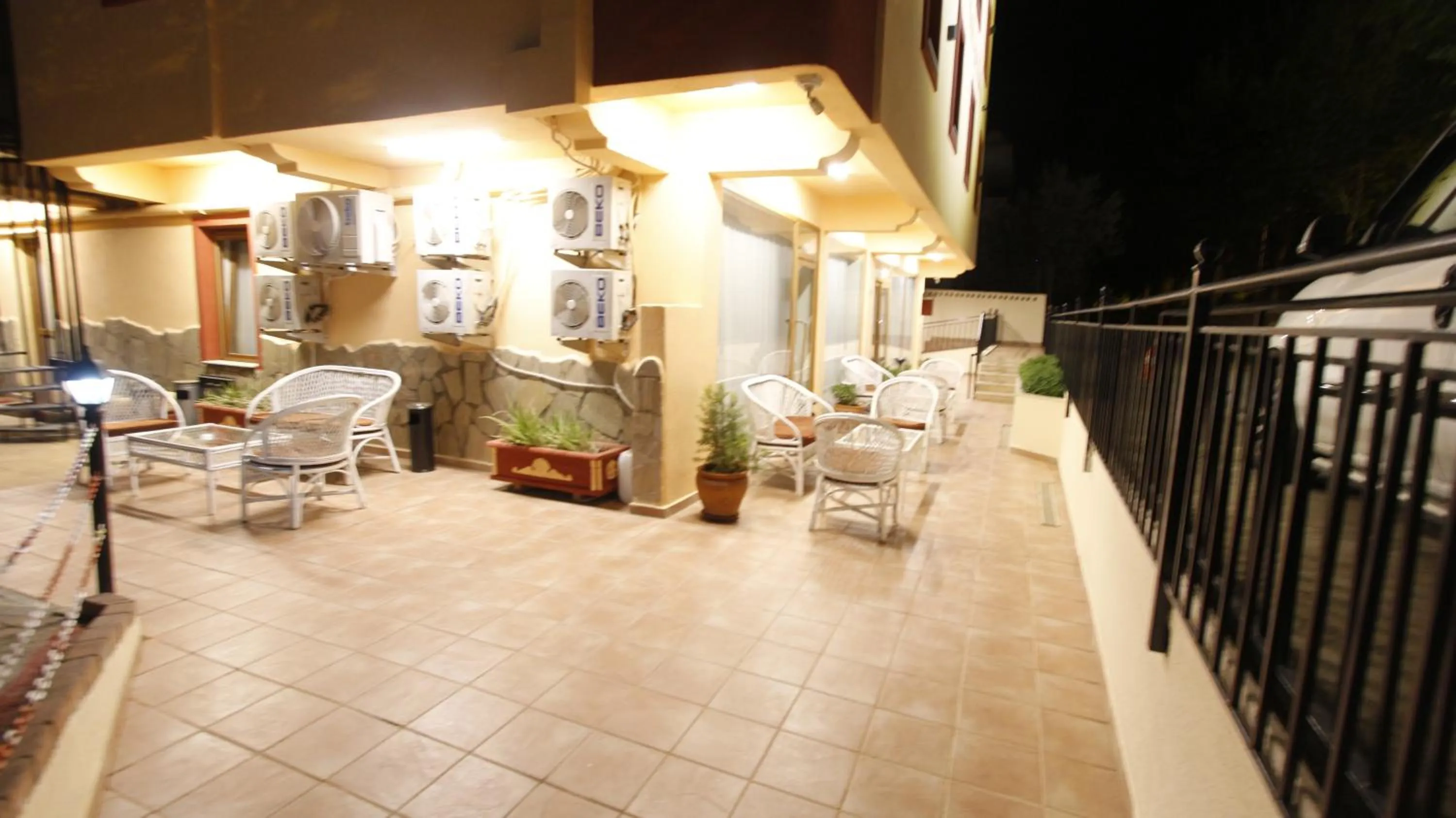 Patio in Hotel Ave Maria