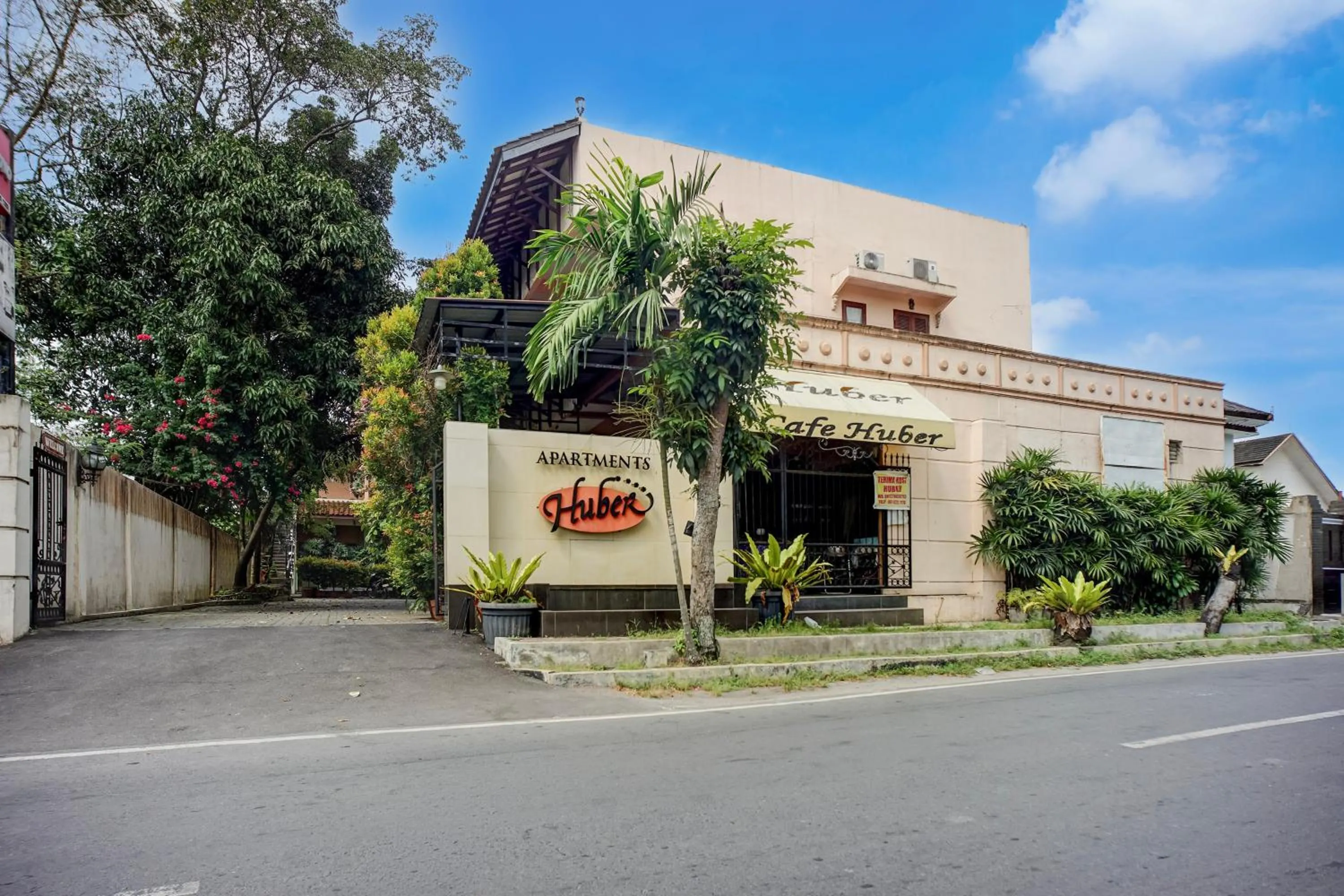 Property building in Collection O near University of Sumatera Utara formerly Huber Apartment
