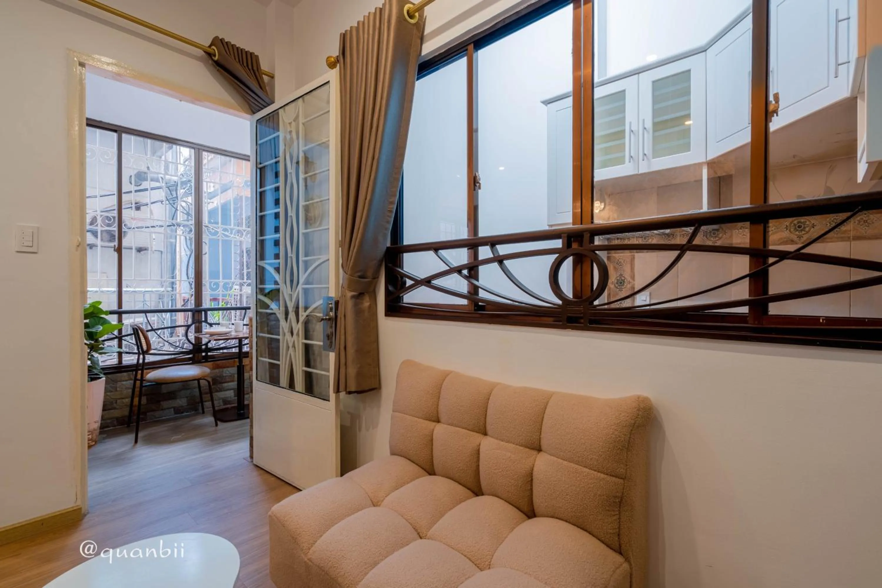 Seating area in Kansas Hotel & Apartment - Notre Dame