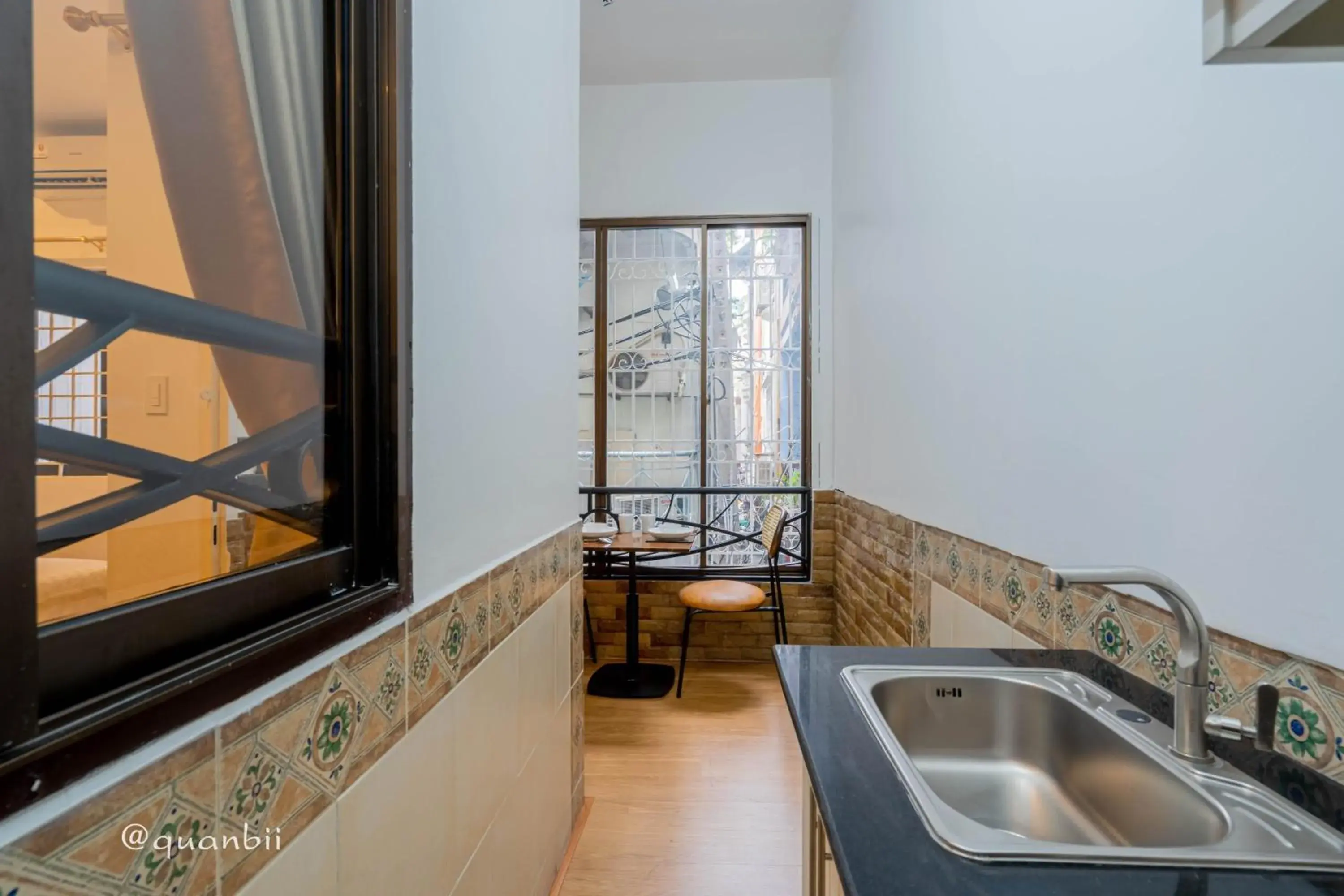 Kitchen or kitchenette in Kansas Hotel & Apartment - Notre Dame Kitchen or kitchenette in Kansas Hotel & Apartment - Notre Dame