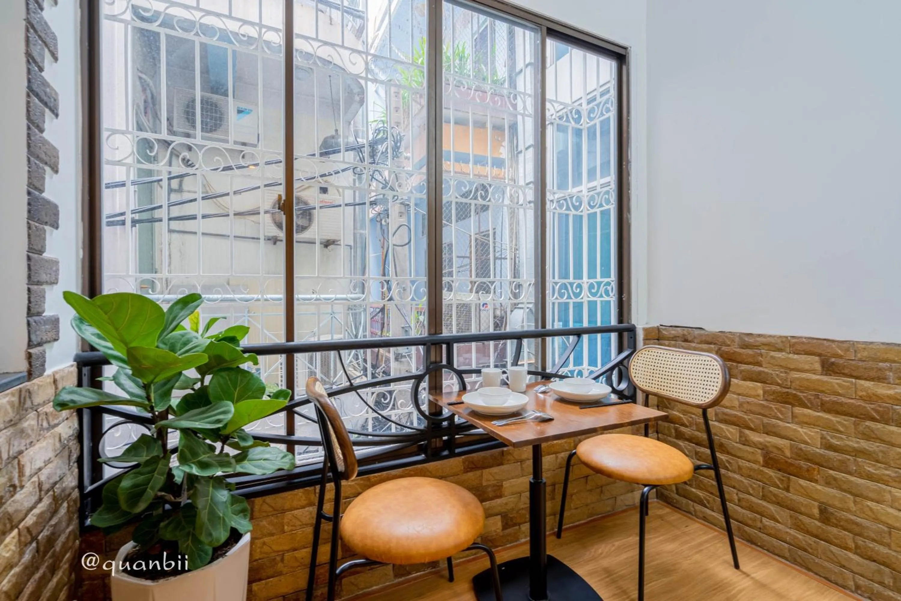 Balcony/Terrace in Kansas Hotel & Apartment - Notre Dame