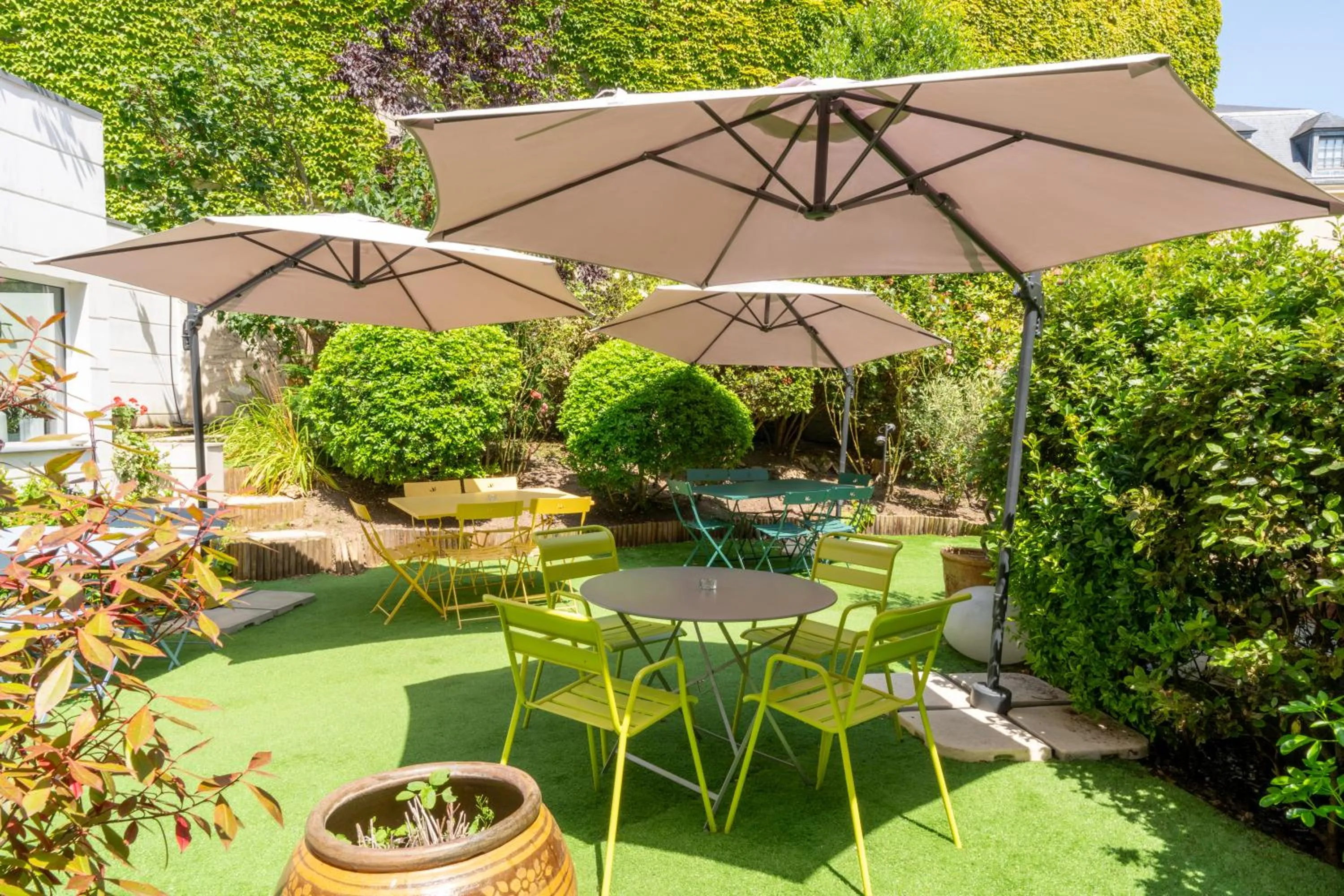 Property building in Hôtel du Jeu de Paume