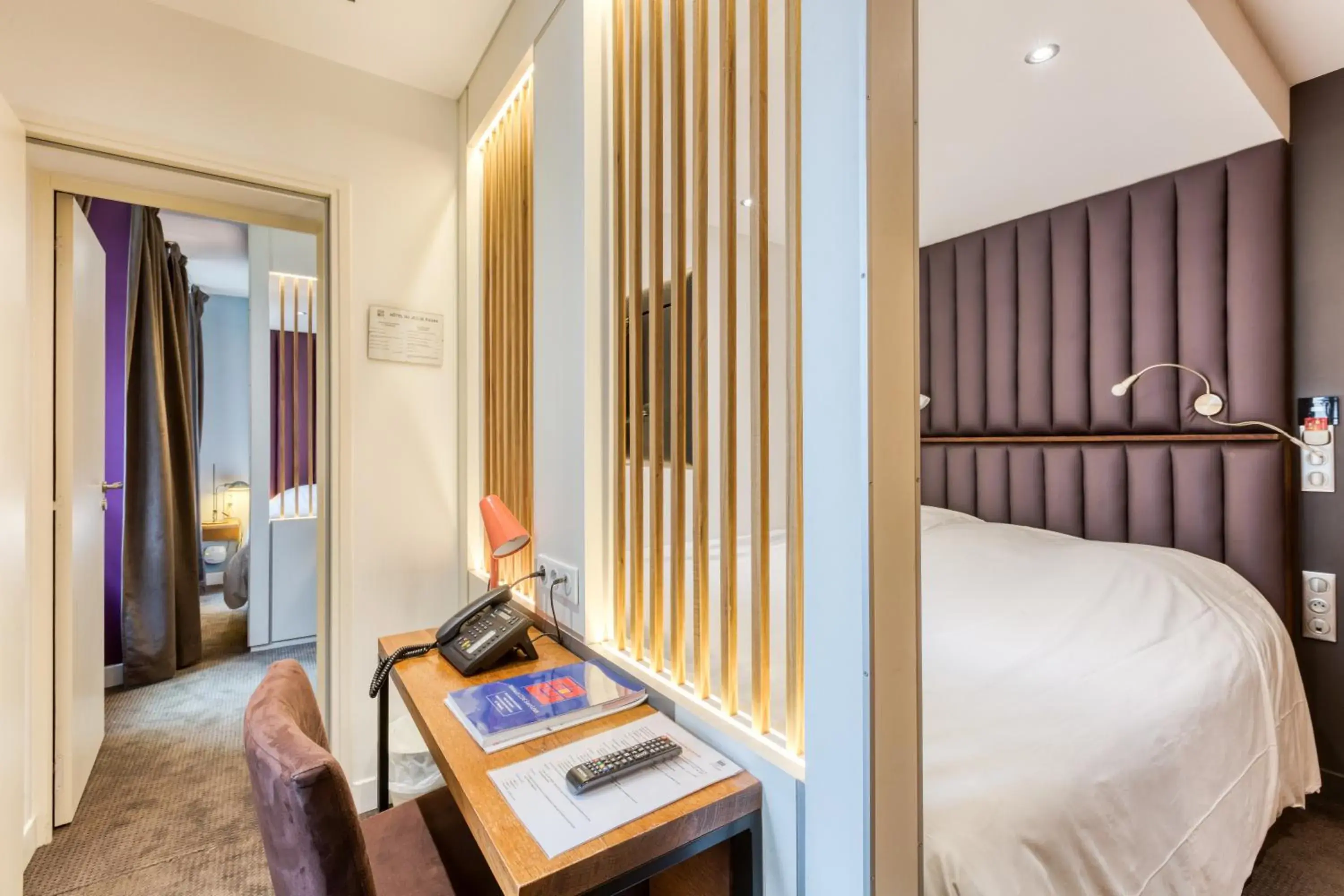 Bedroom, Bed in Hôtel du Jeu de Paume Bedroom, Bed in Hôtel du Jeu de Paume