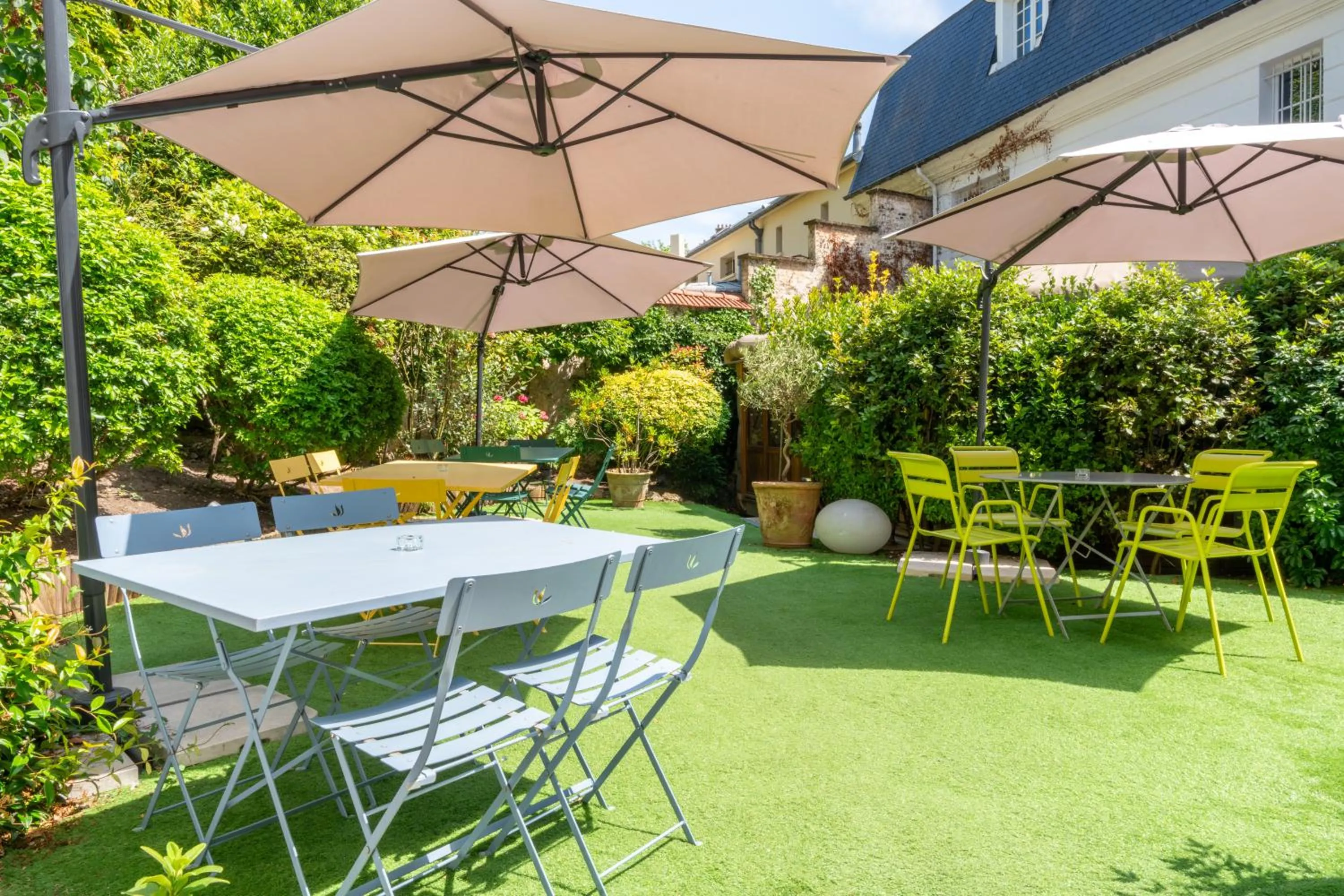 Garden in Hôtel du Jeu de Paume