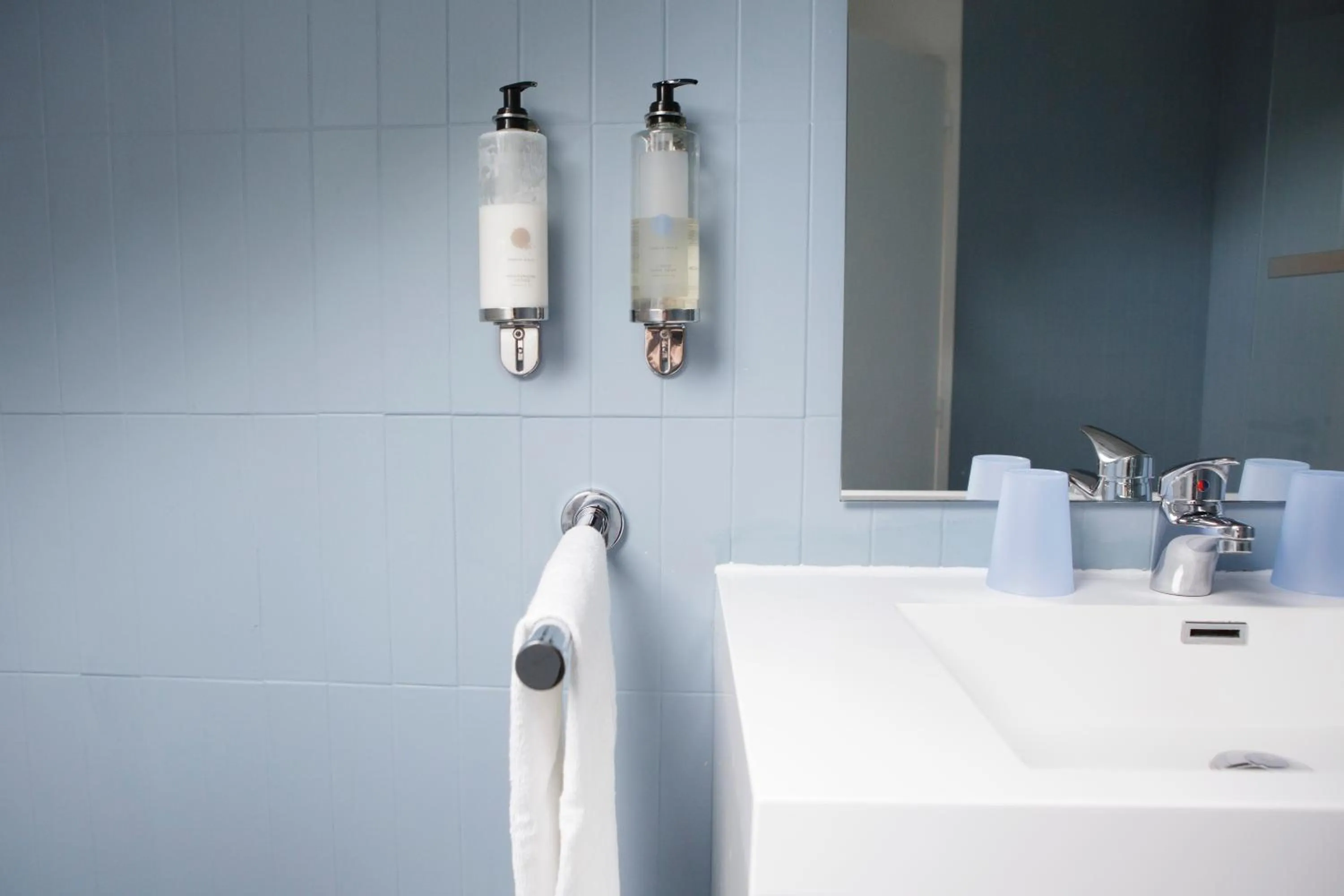 Bathroom in Hôtel du Jeu de Paume