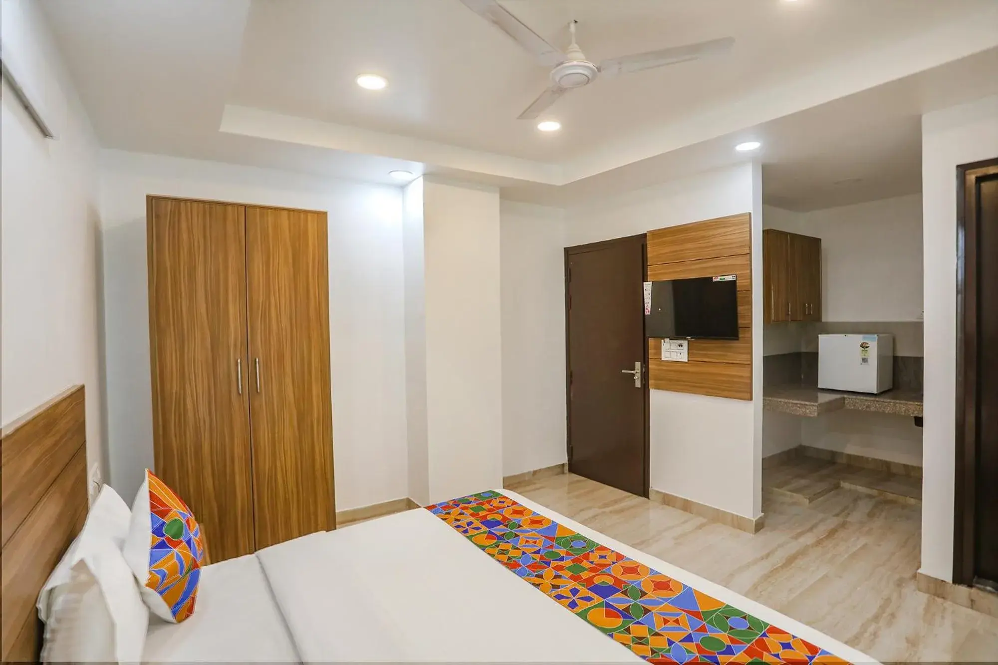 Bed in FabHotel Unique Stay Bed in FabHotel Unique Stay