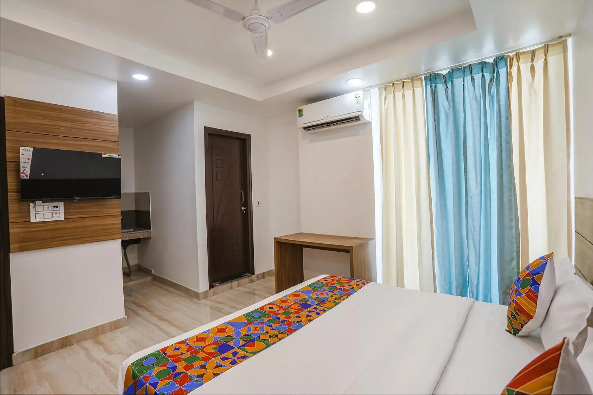 Bed in FabHotel Unique Stay Bed in FabHotel Unique Stay