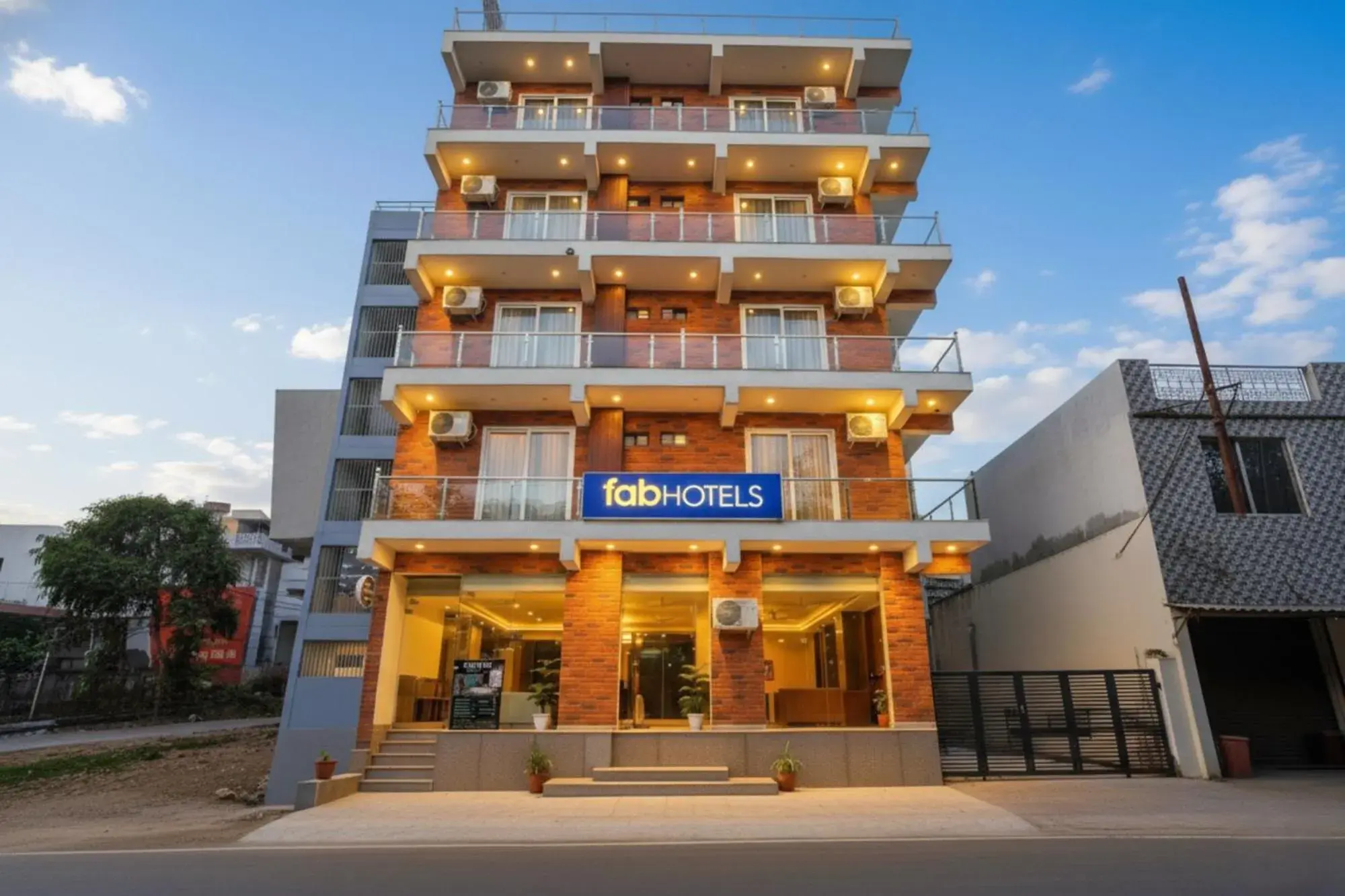 Property building in FabHotel Unique Stay Property building in FabHotel Unique Stay