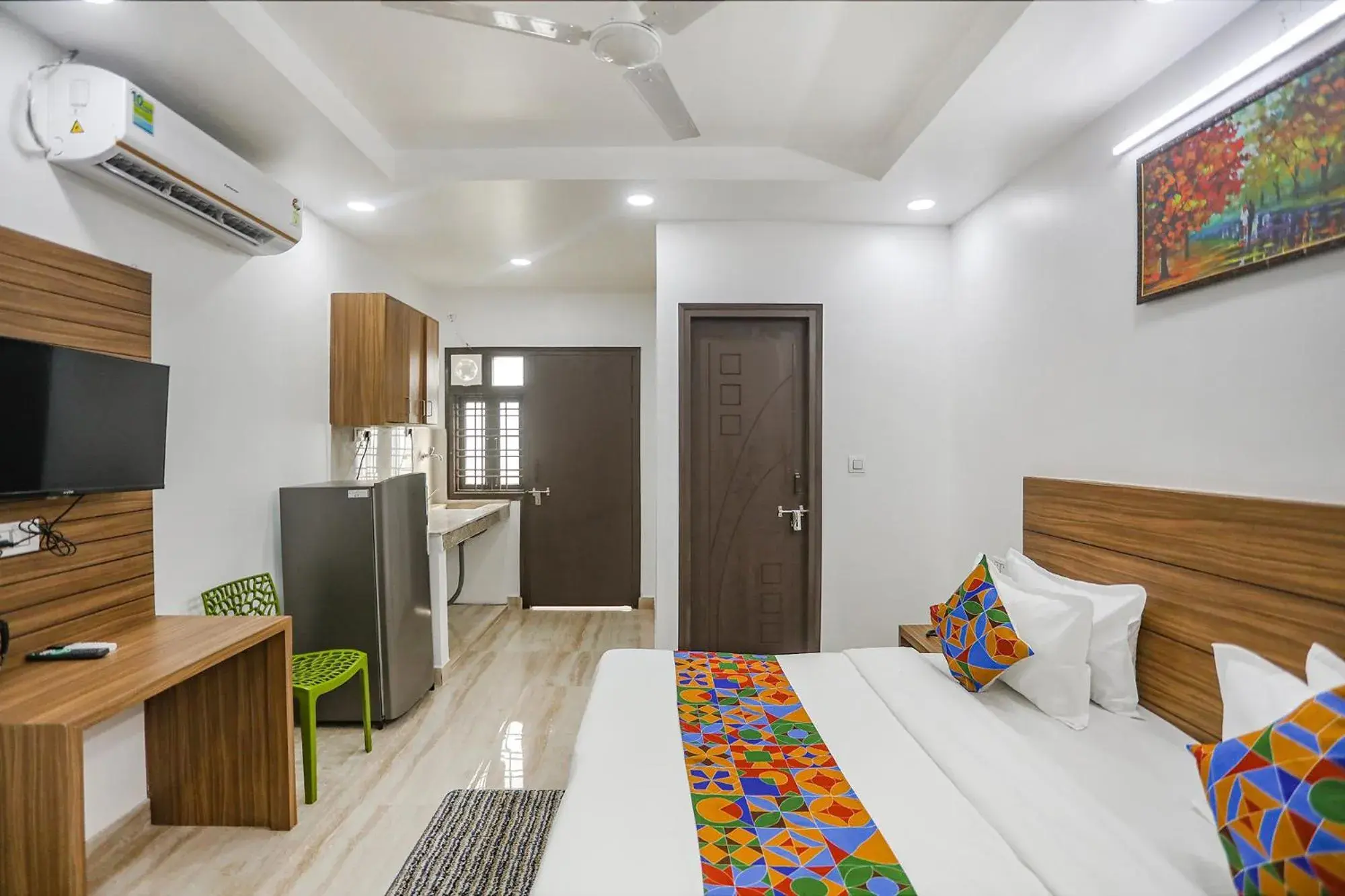 Bed in FabHotel Unique Stay Bed in FabHotel Unique Stay