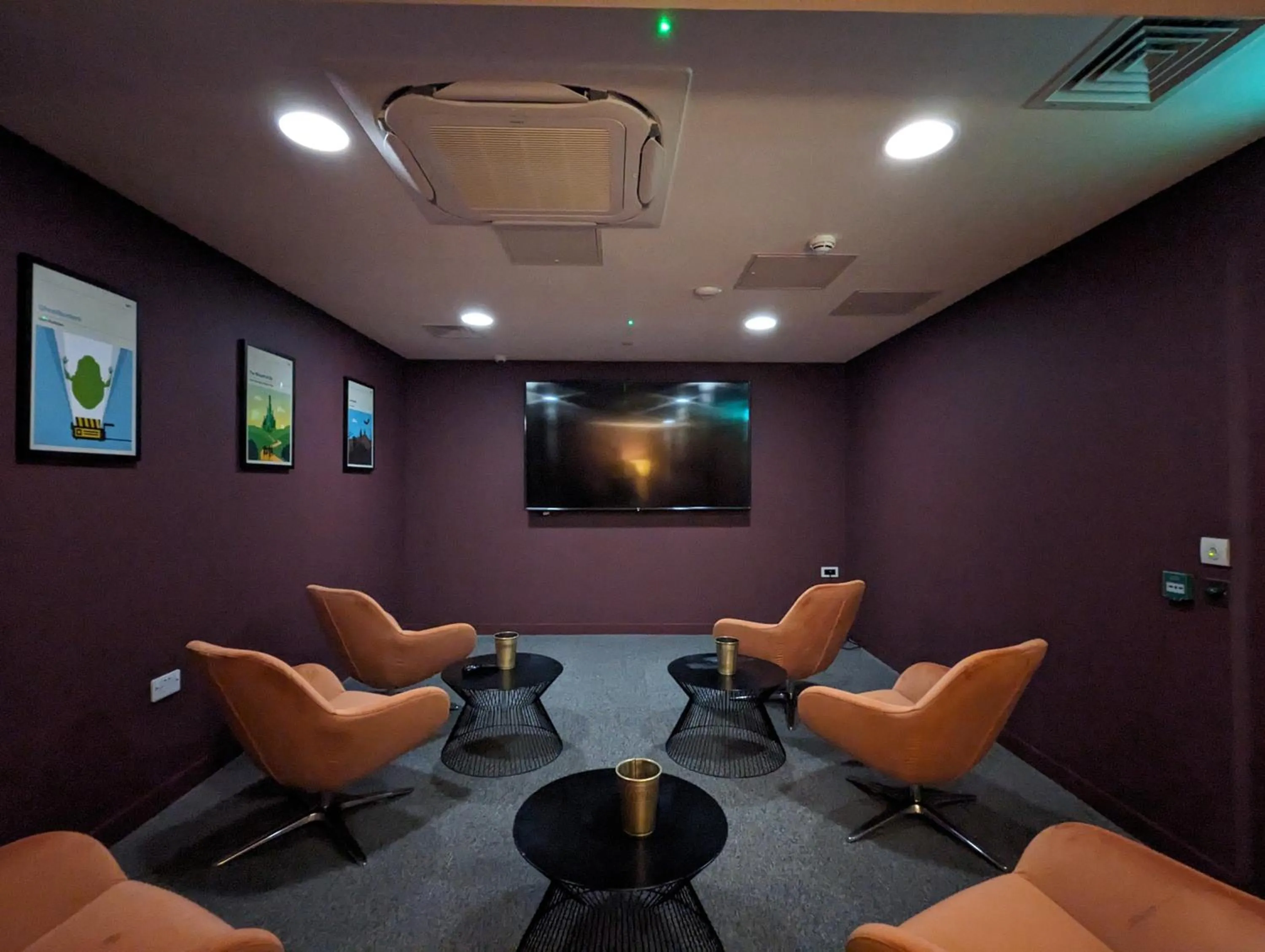 TV and multimedia in Charles Hope Aberdeen